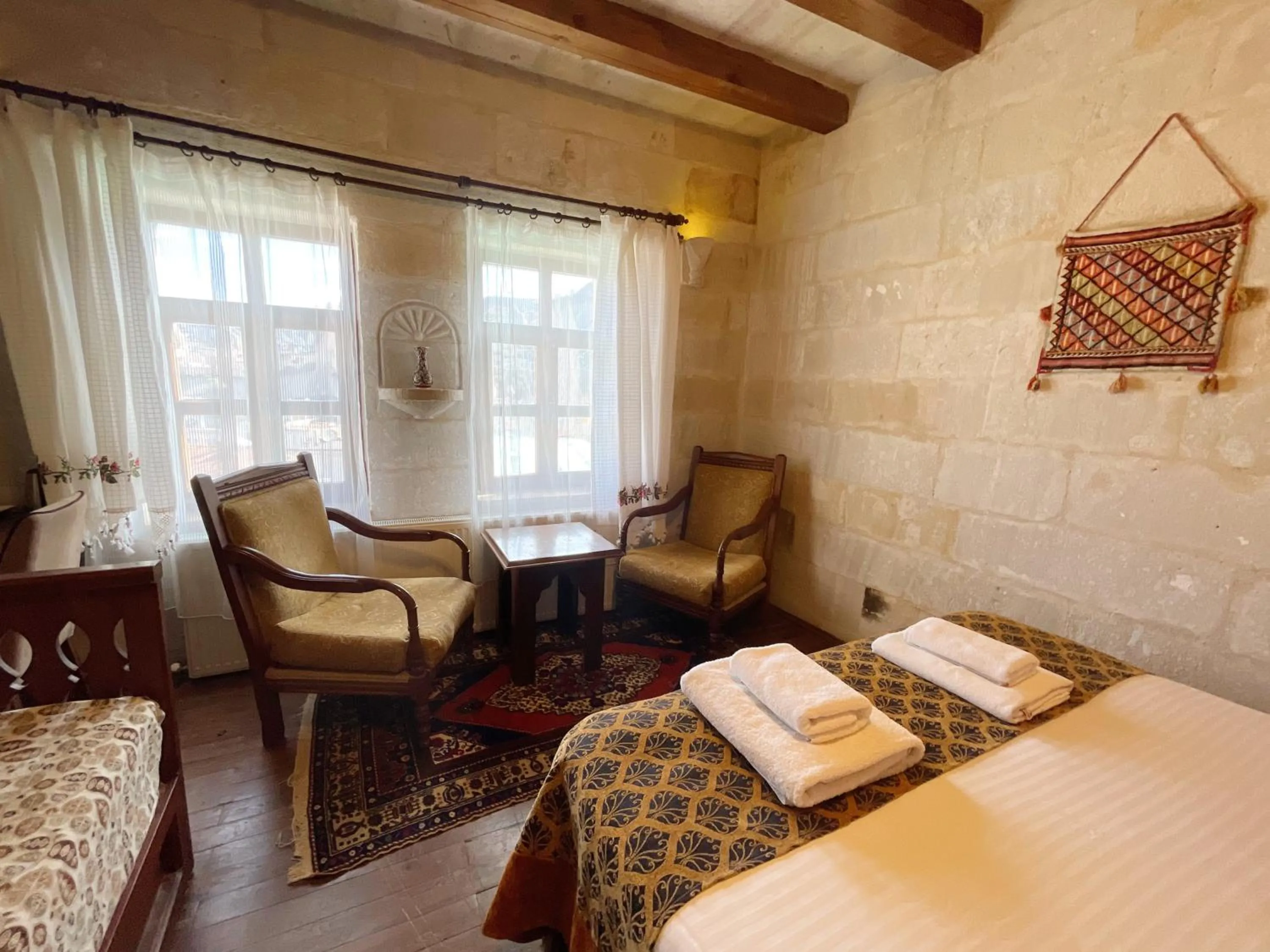 Seating area in Gedik Cave Hotel