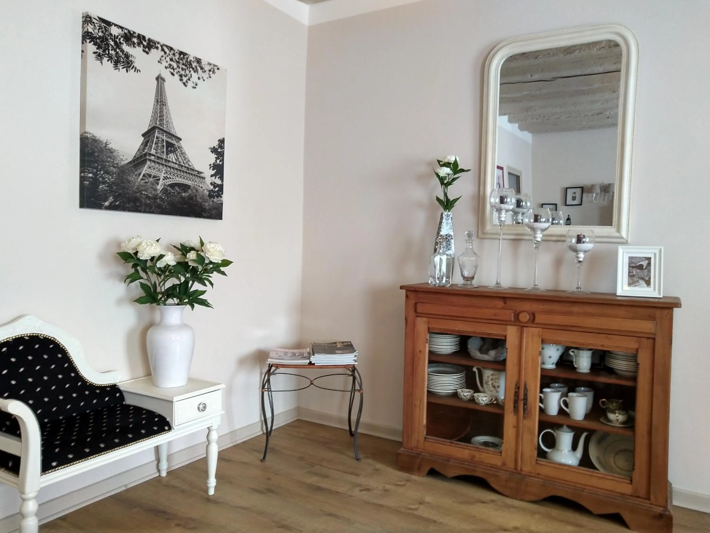 Living room in Les Bessonnes