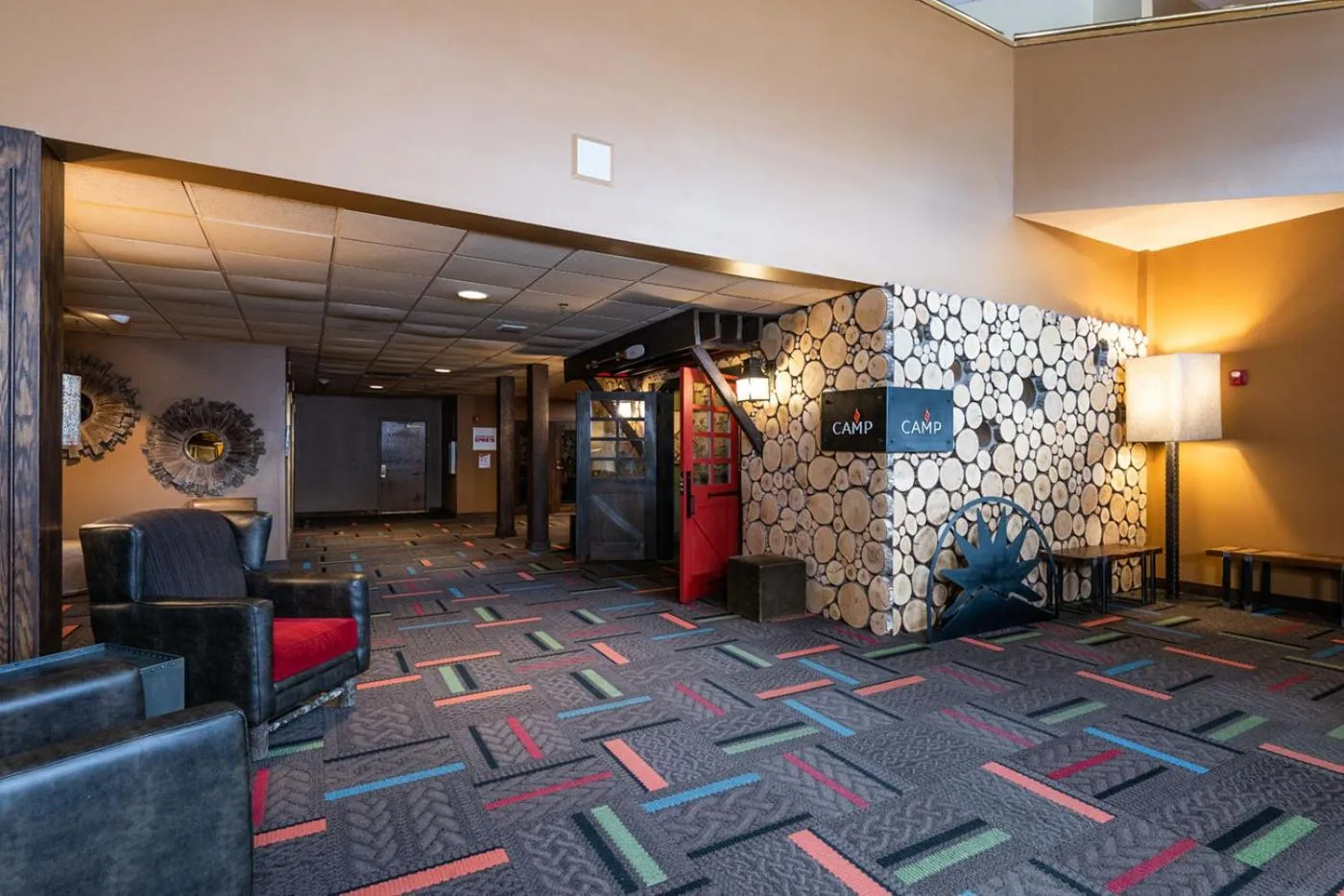 Lobby or reception in Grand Summit Hotel