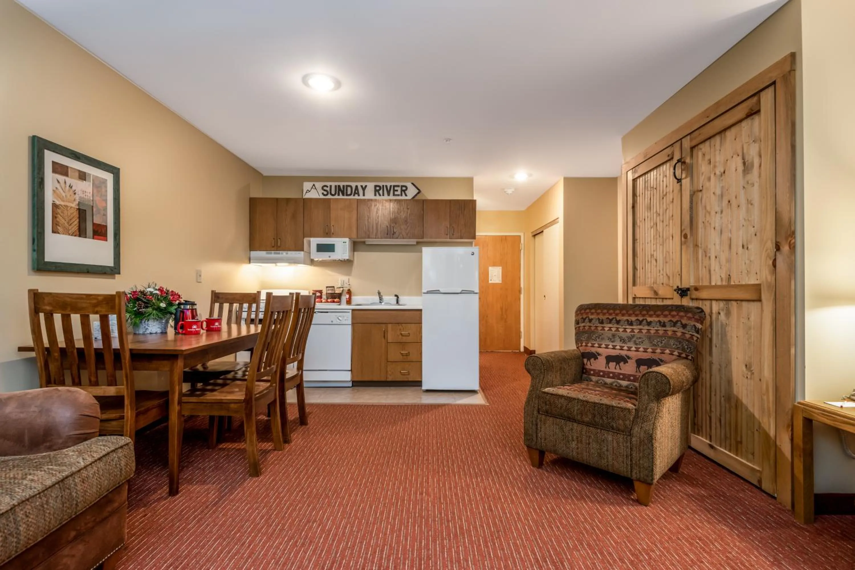 Kitchen or kitchenette in Grand Summit Hotel