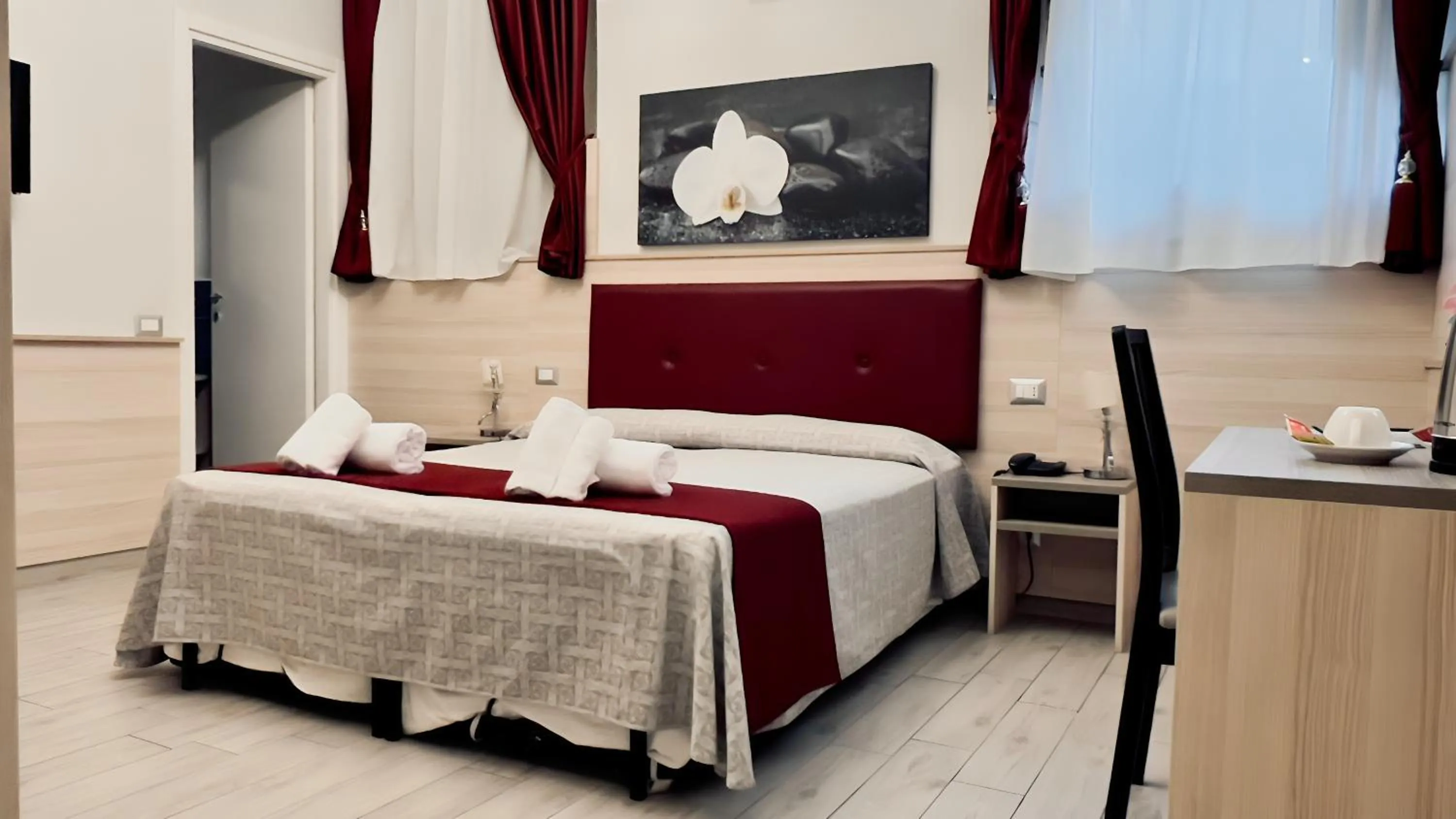 Bedroom, Bed in Hotel Balilla