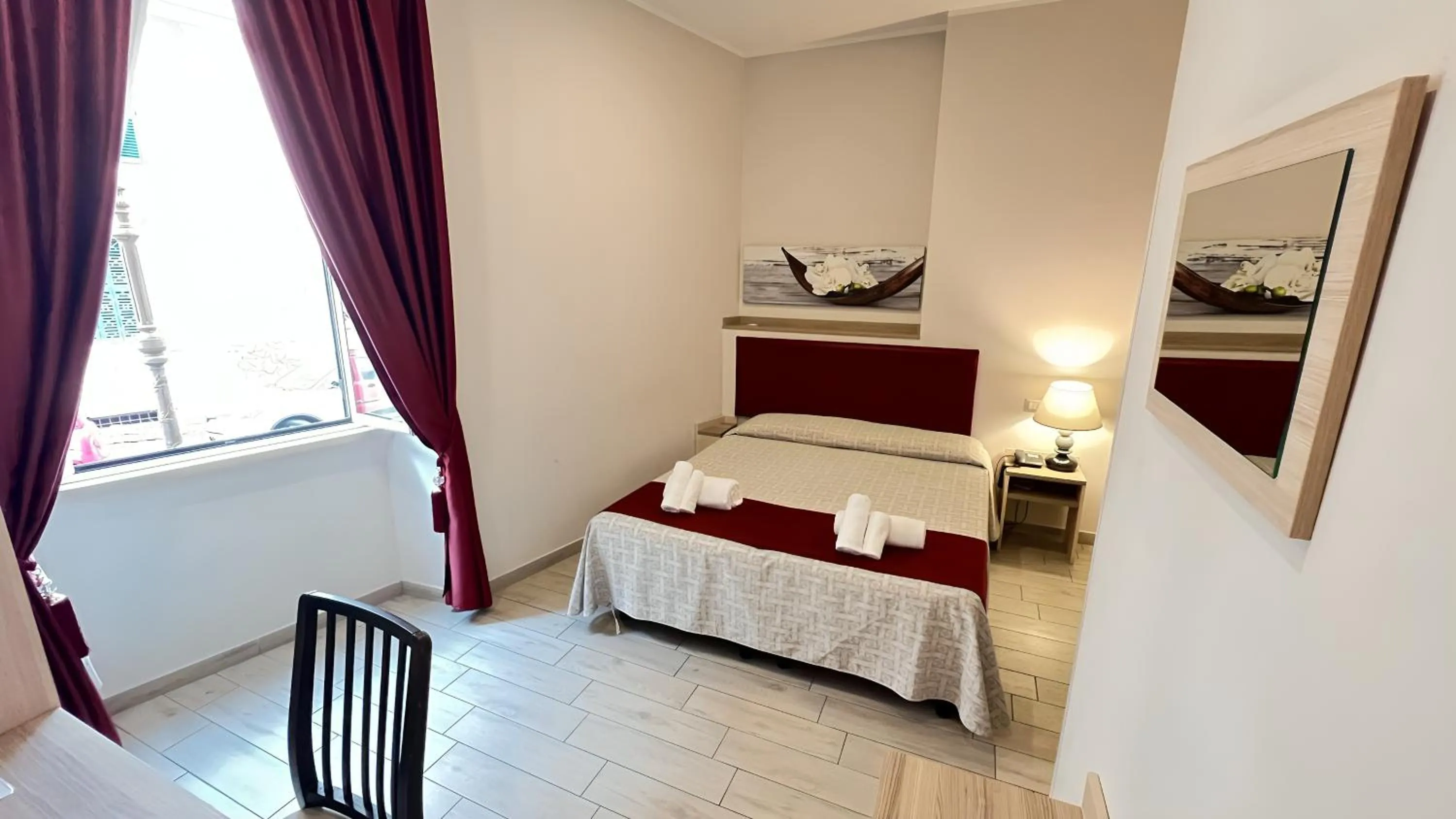 Bedroom, Bed in Hotel Balilla