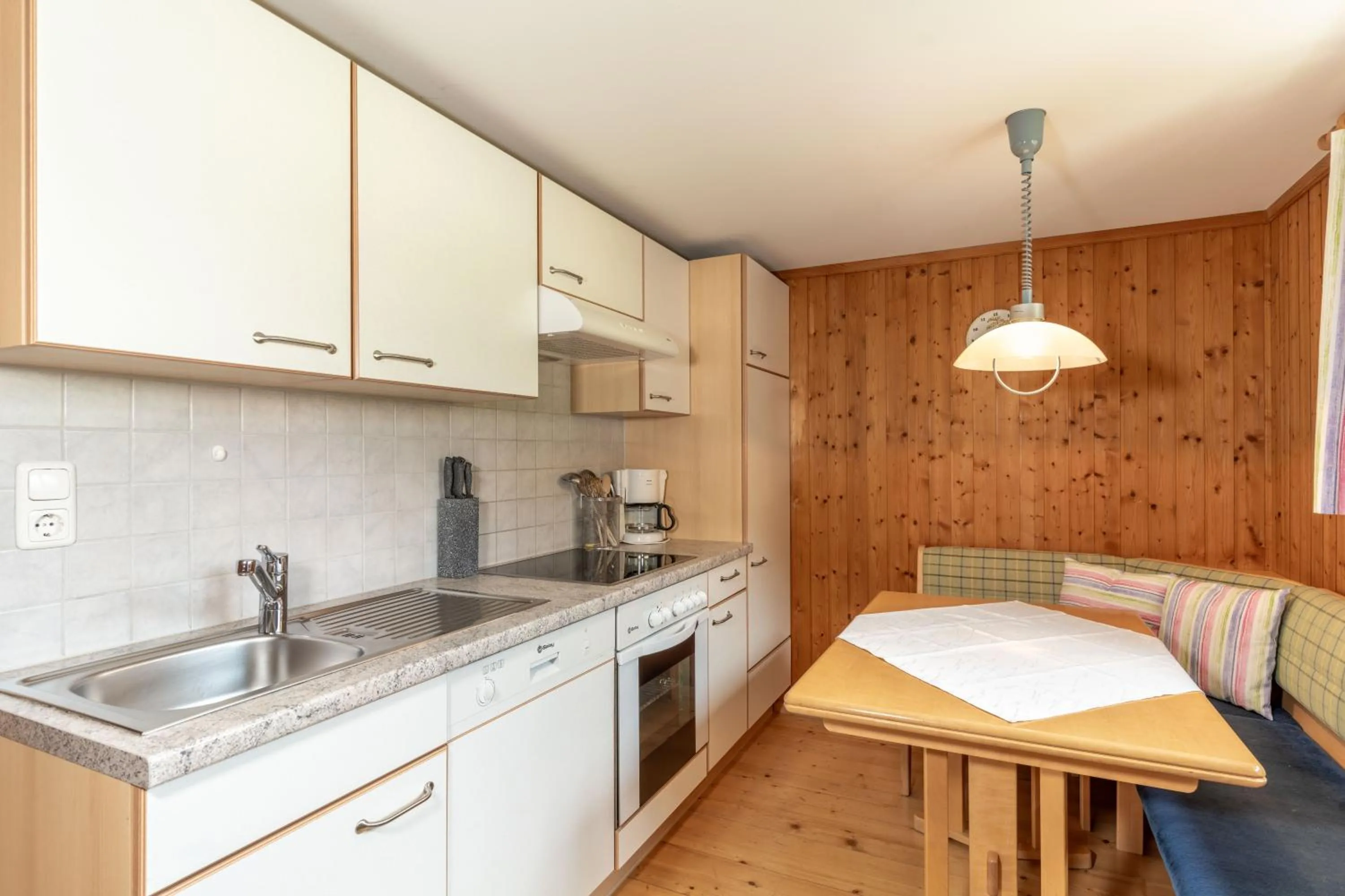 Kitchen or kitchenette in Ferienbauernhof Kohler