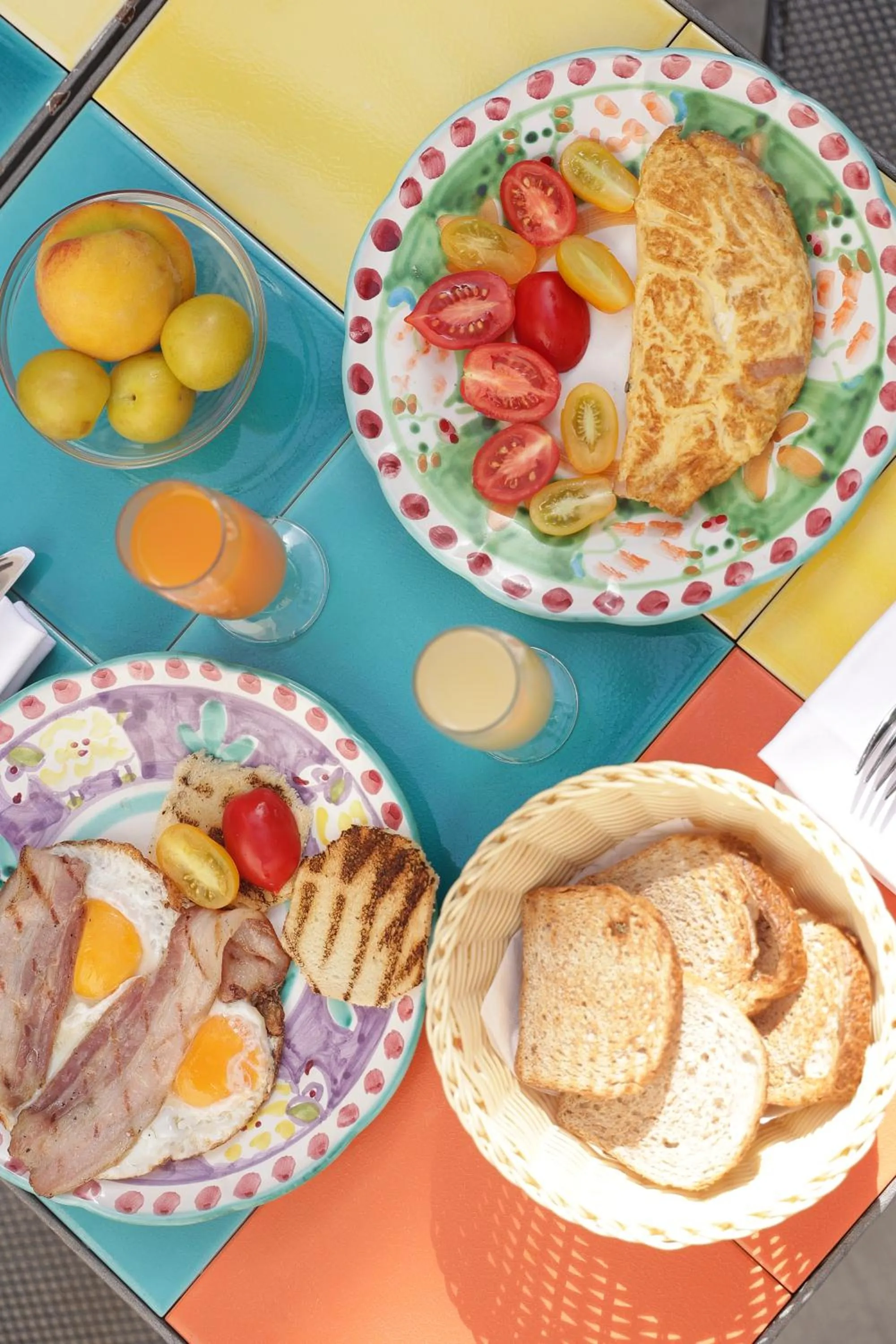 Food and drinks in Hotel Terme Oriente - Beach & SPA