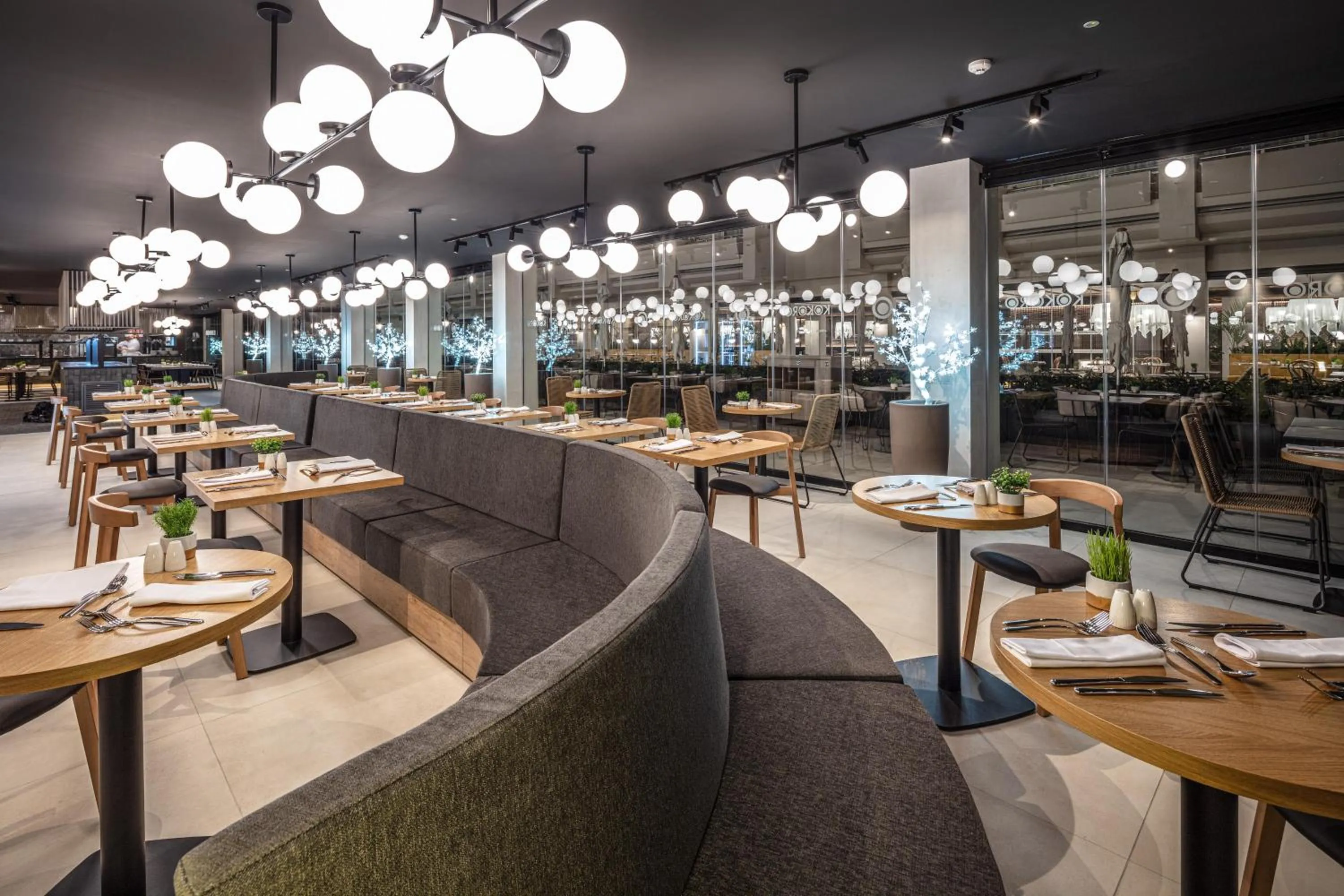 Restaurant/places to eat in Tabaiba Princess