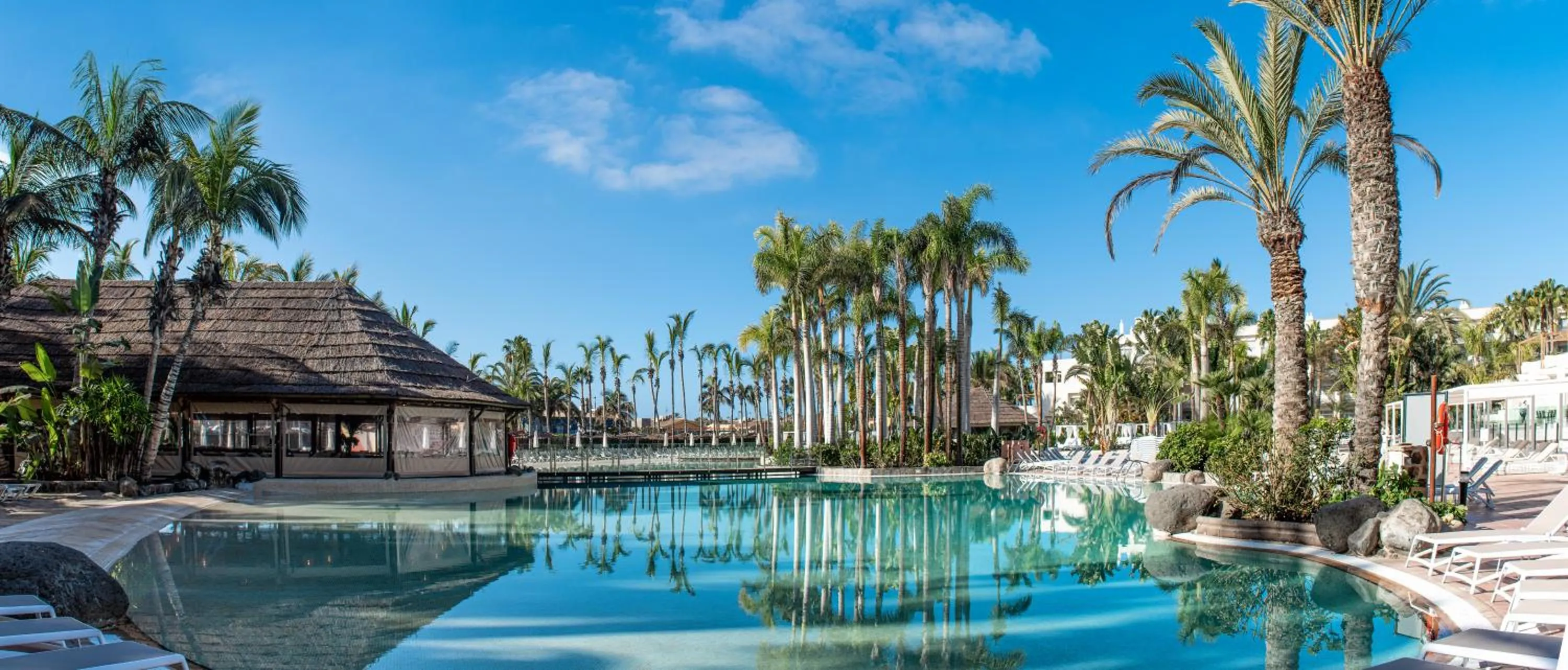 Swimming pool in Tabaiba Princess