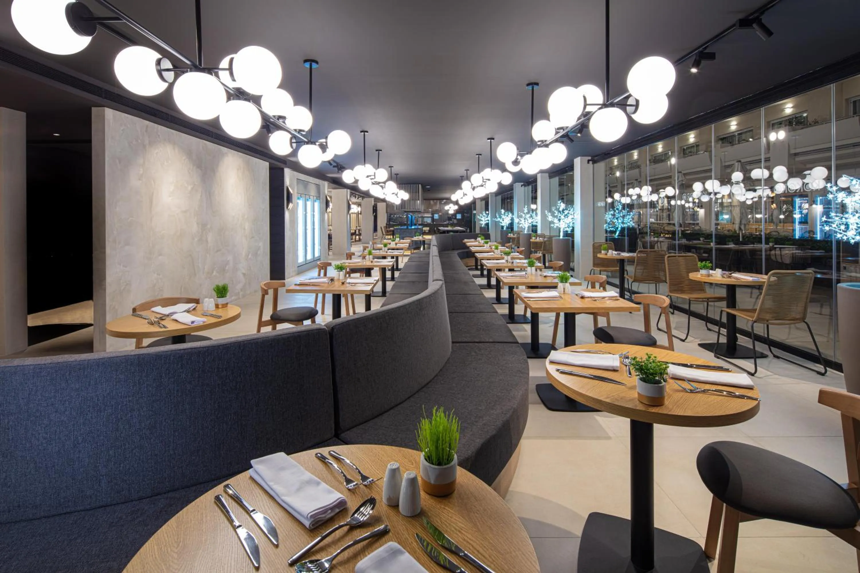 Restaurant/places to eat in Tabaiba Princess