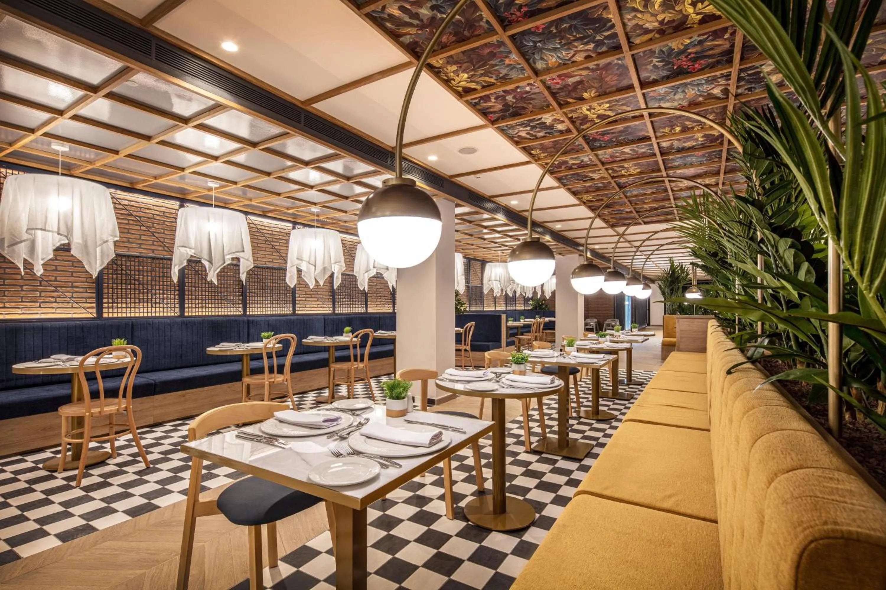 Restaurant/places to eat in Tabaiba Princess