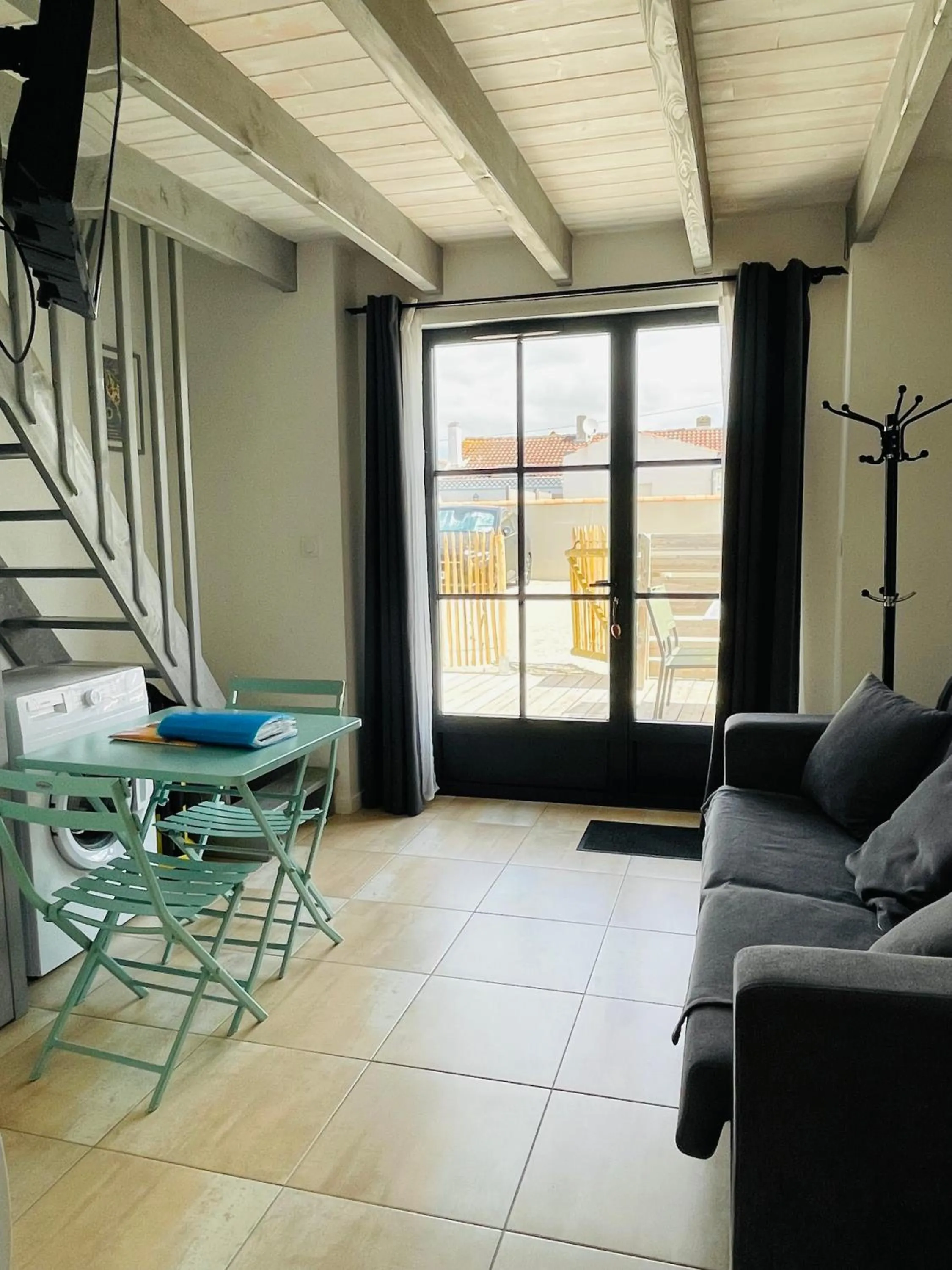 Seating area in Clos des Aigrettes -6 Gîtes de charme et confort à 30m du Port de La Cotinière