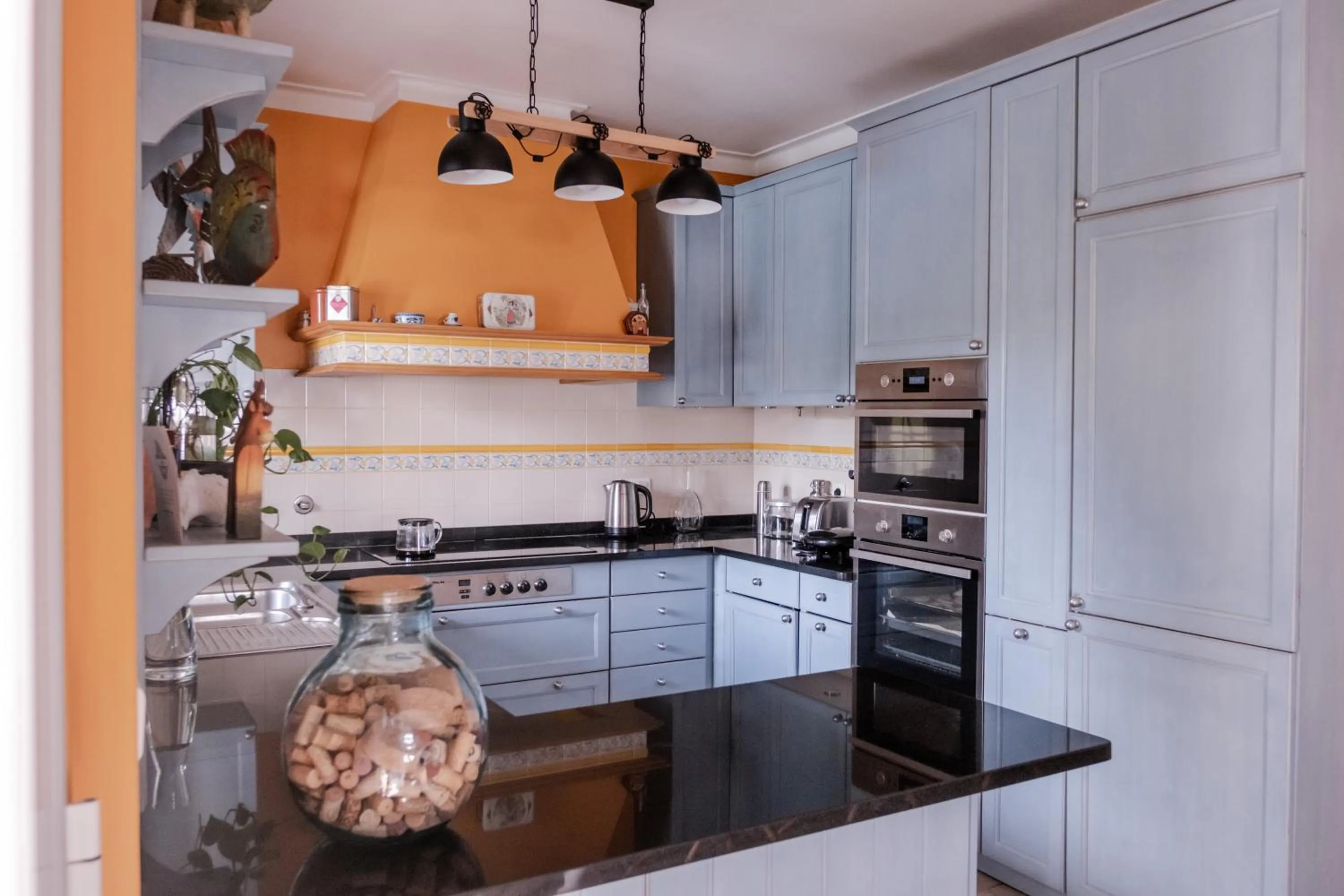 Kitchen or kitchenette in Magnolia B&B