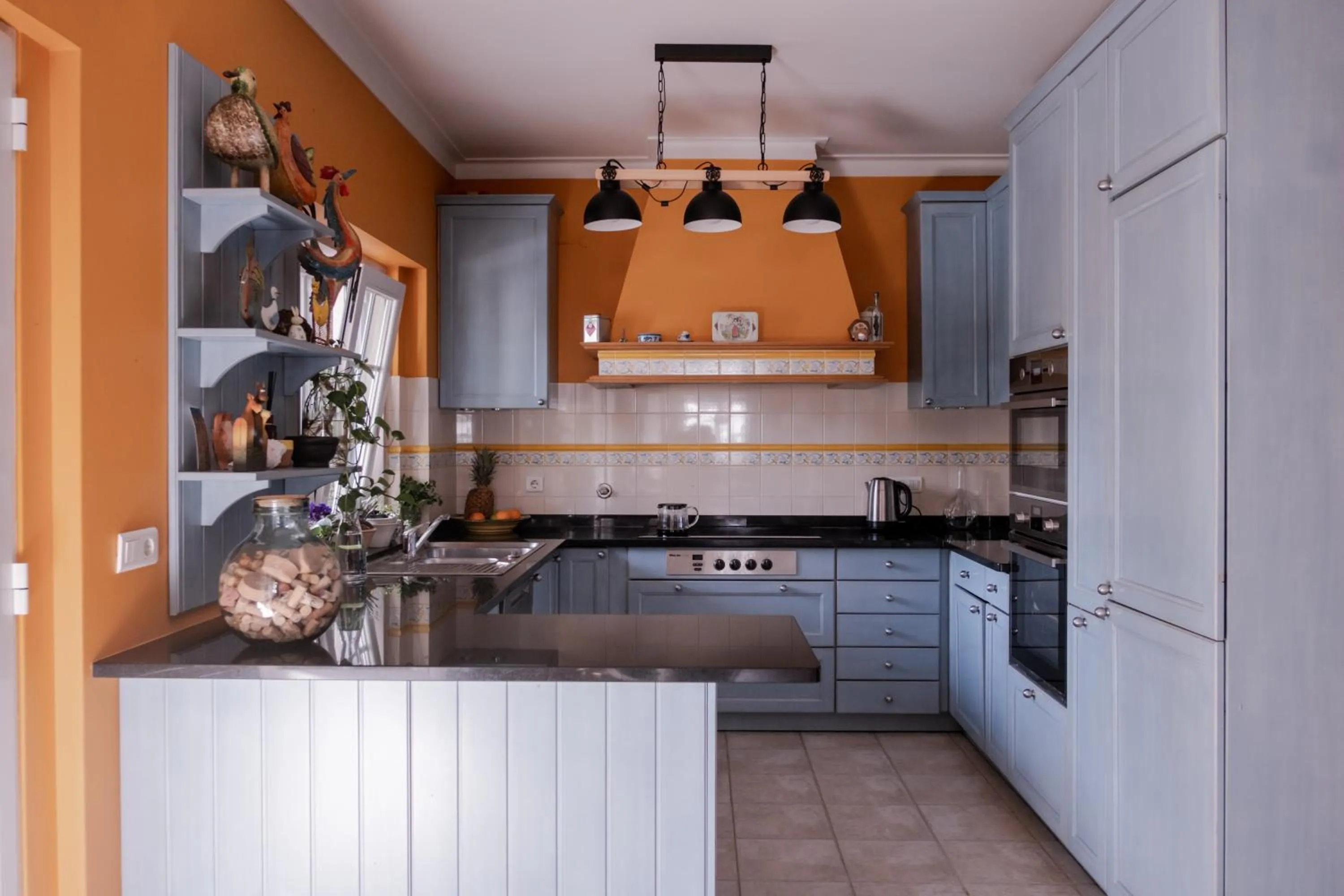 kitchen in Magnolia B&B