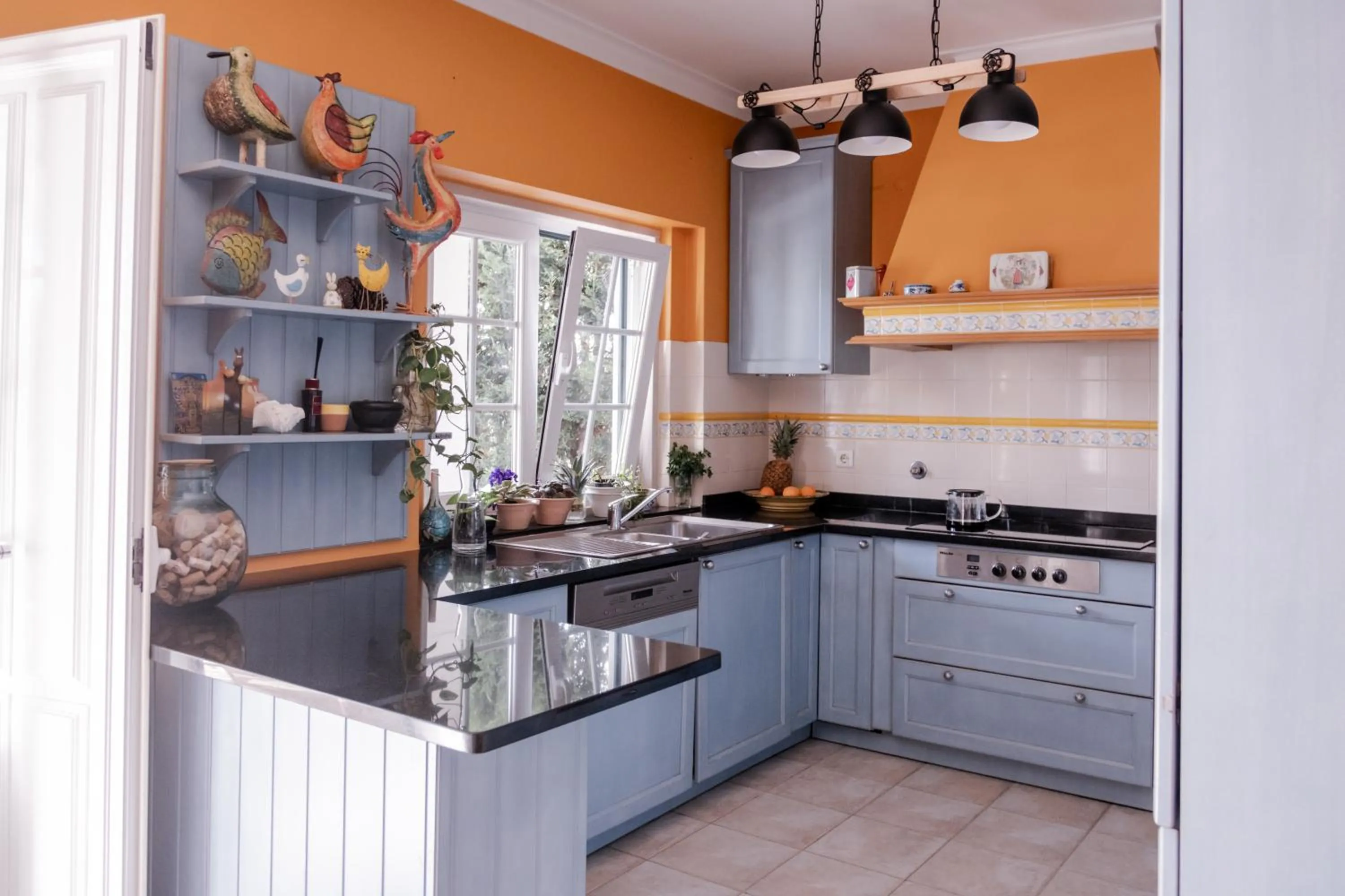 Kitchen or kitchenette in Magnolia B&B