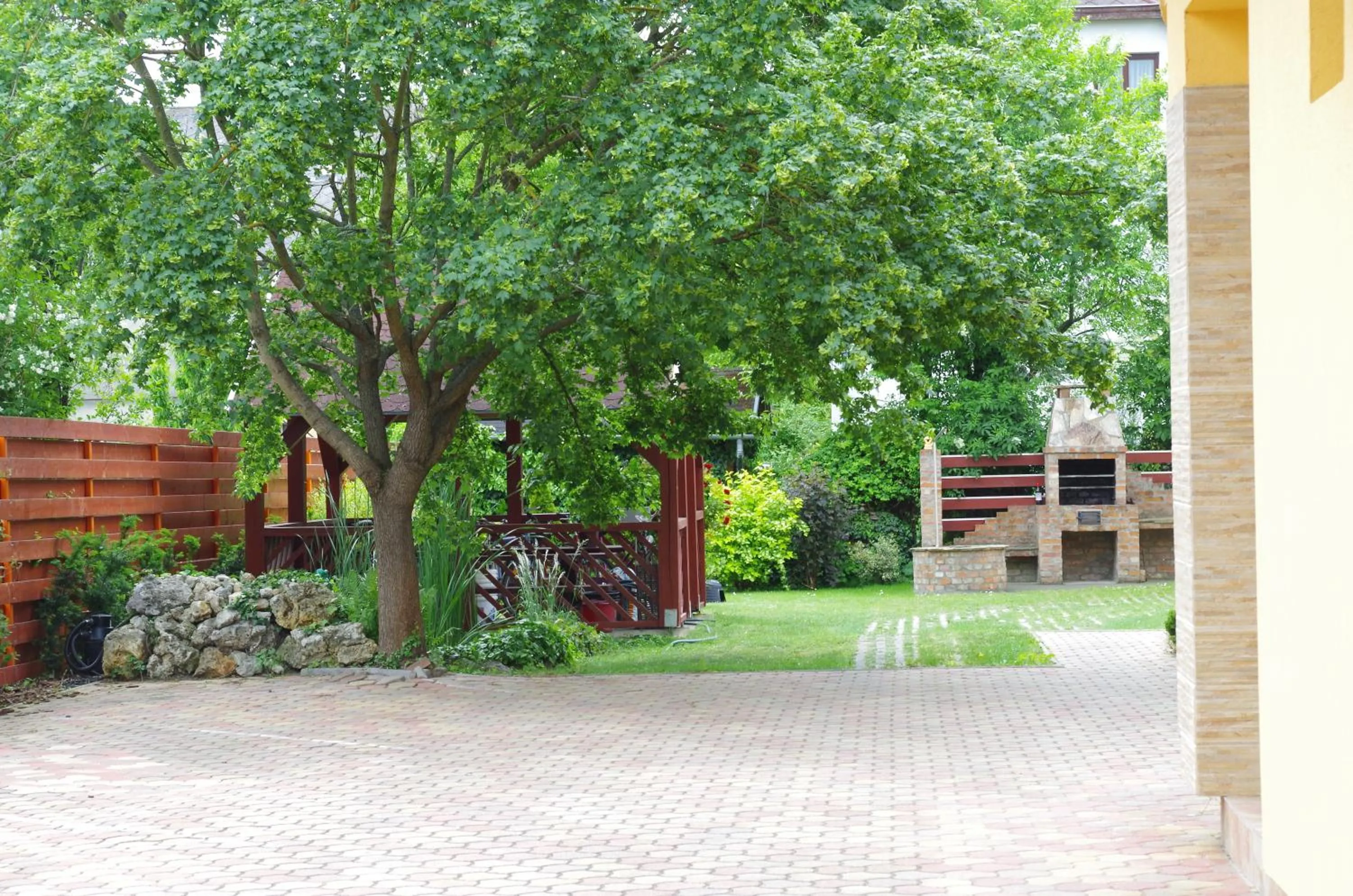 Garden in Aranyhal Apartman