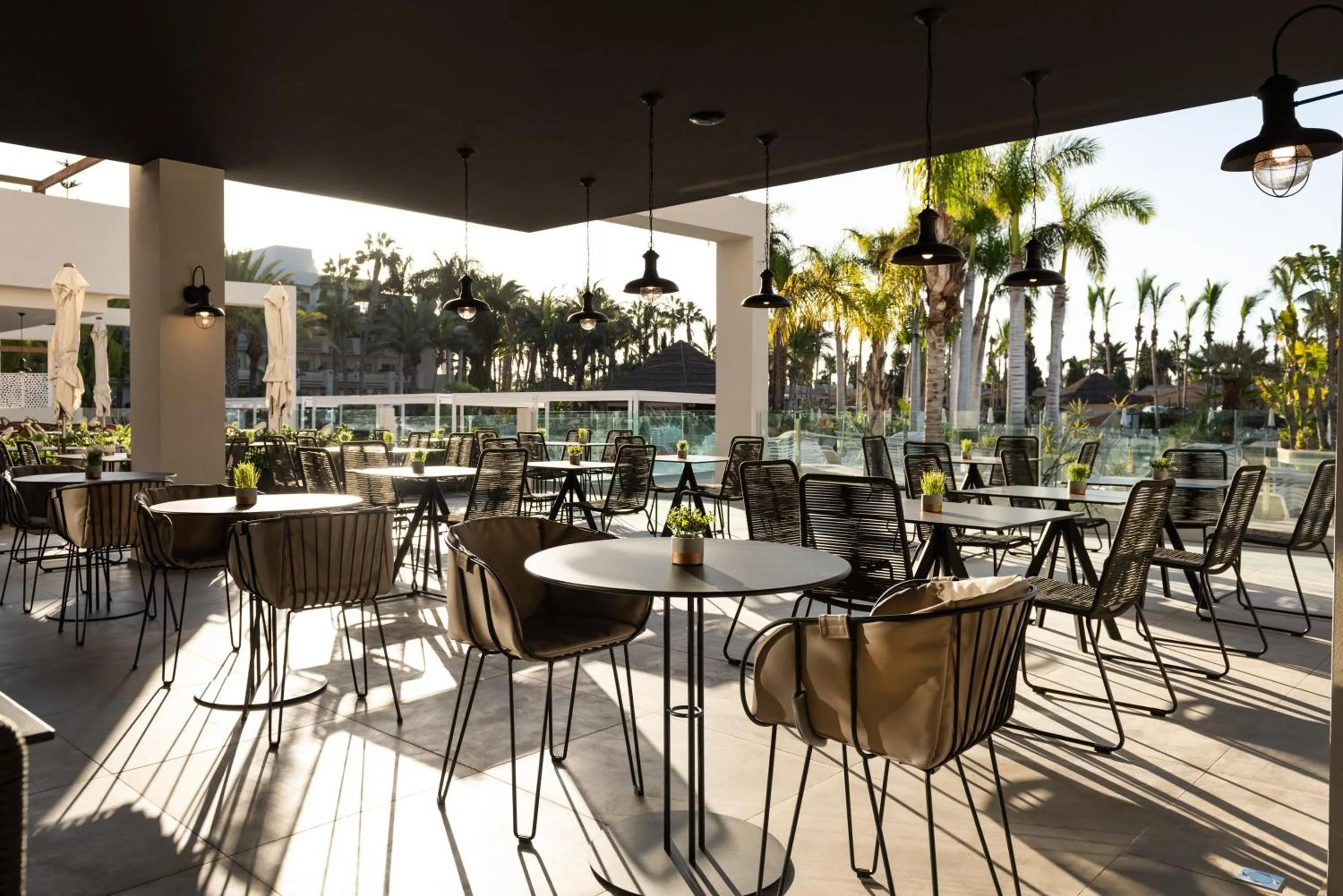 Restaurant/places to eat in Maspalomas Princess