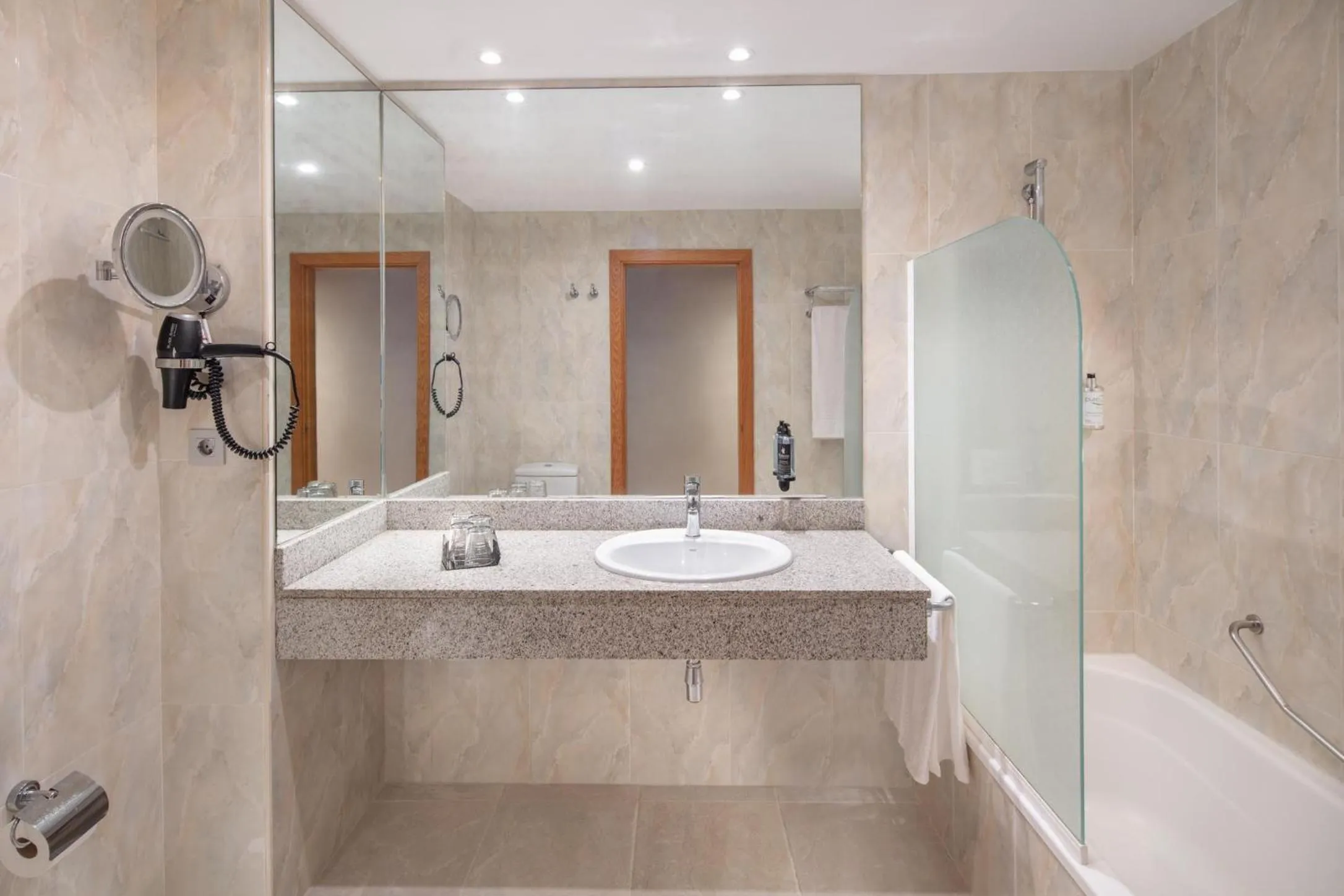 Bathroom in Maspalomas Princess