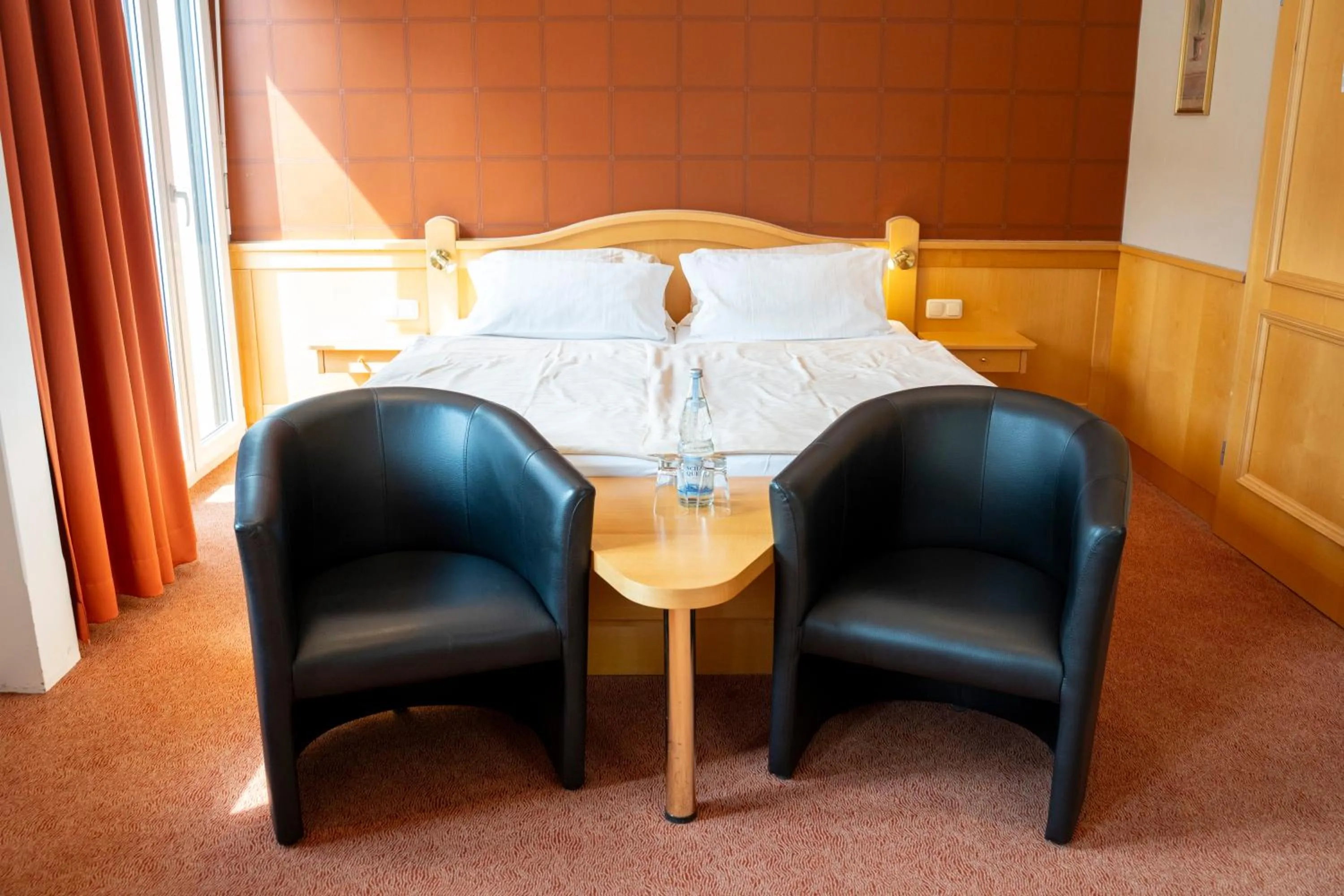 Photo of the whole room in Hotel Unter den Linden