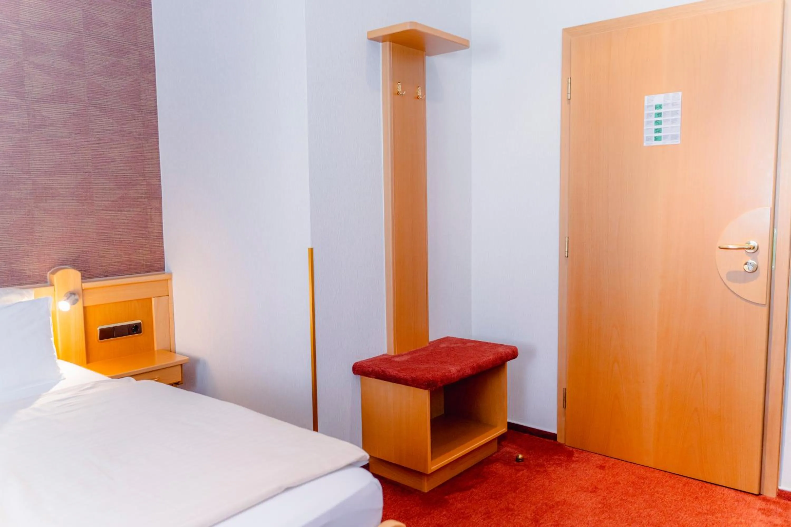 Photo of the whole room, Bed in Hotel Unter den Linden