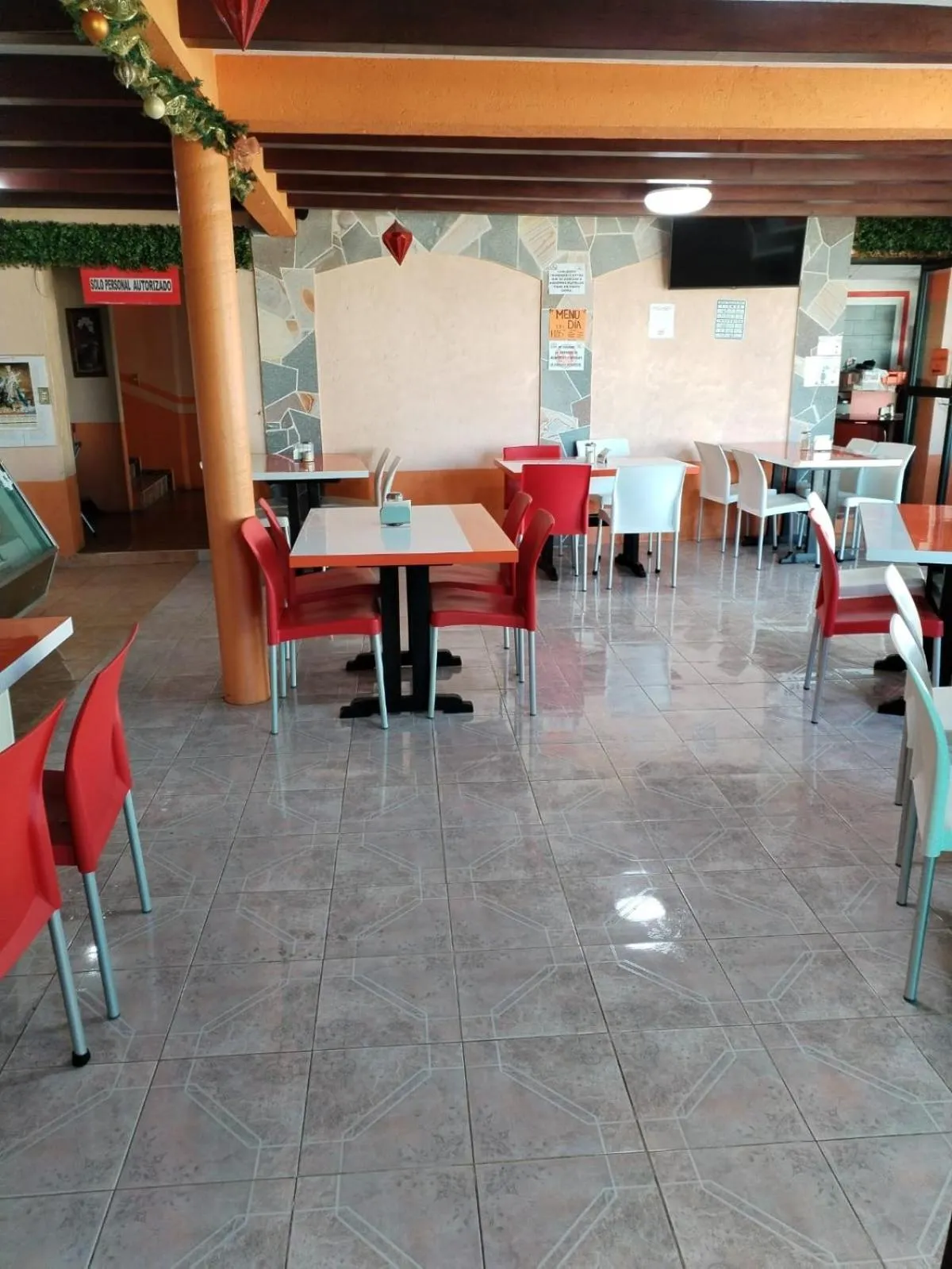 Restaurant/places to eat in Hotel Villa De Las Flores