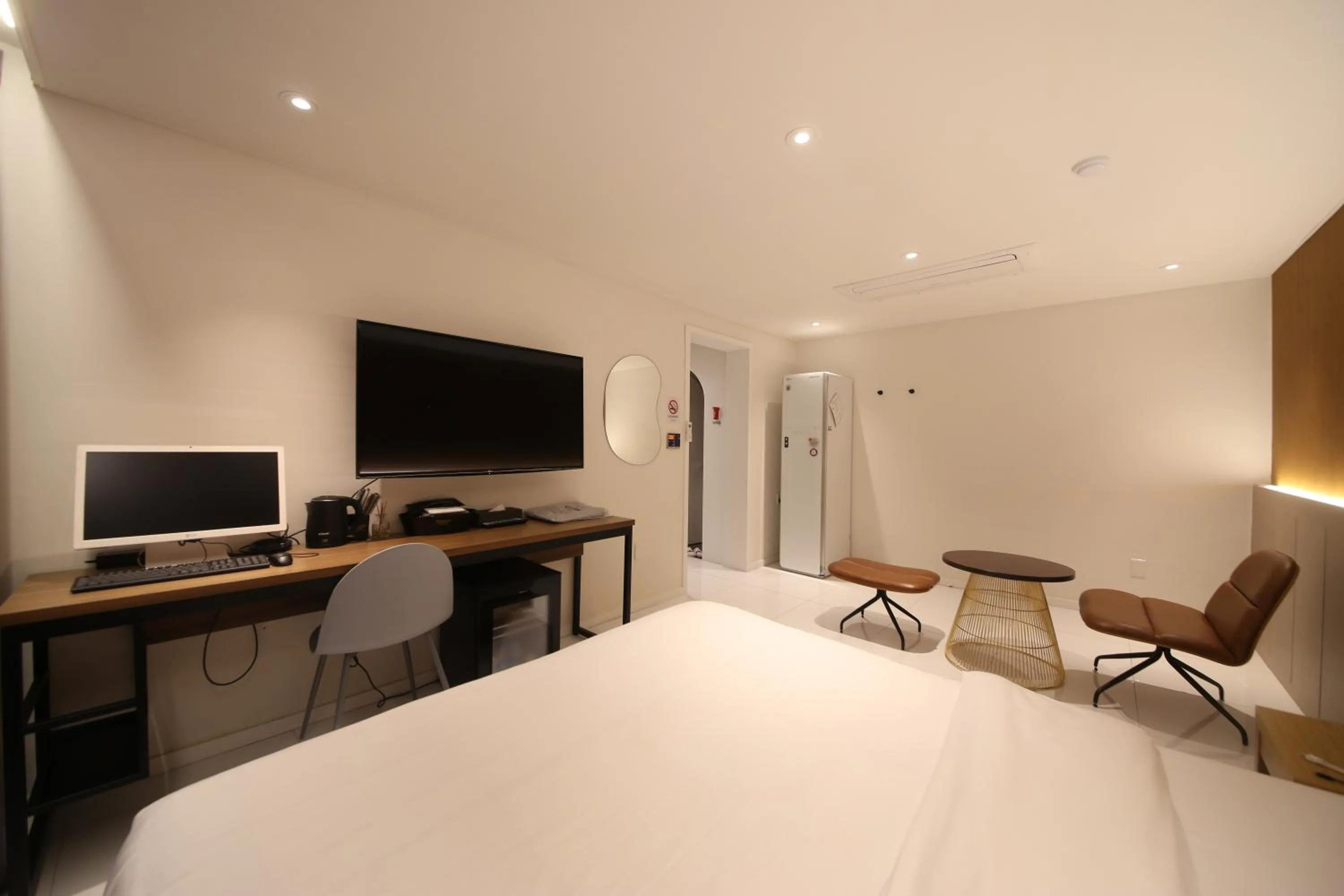 Bed in Biennale Hotel