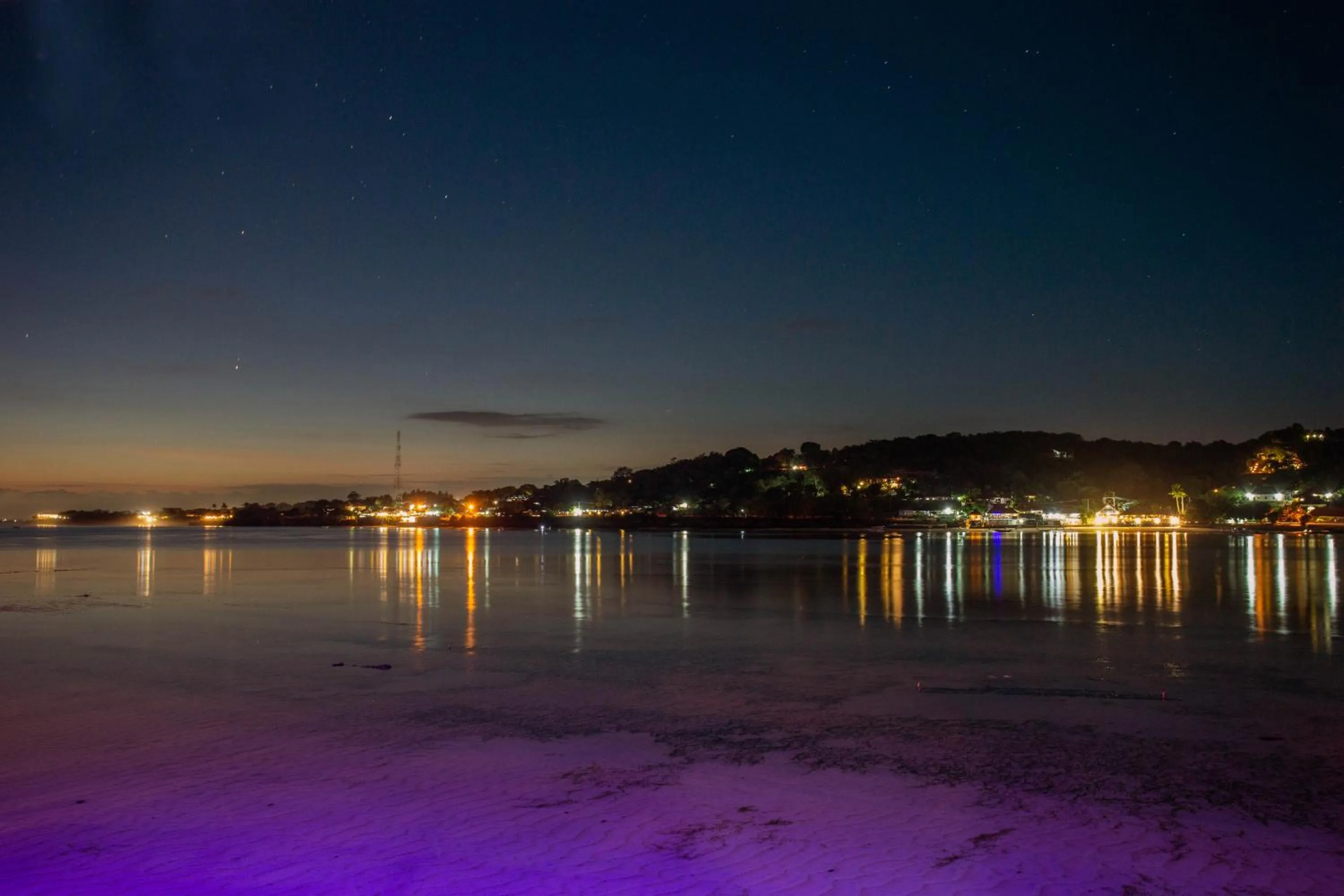 Night in Rumah Marta Ceningan Island