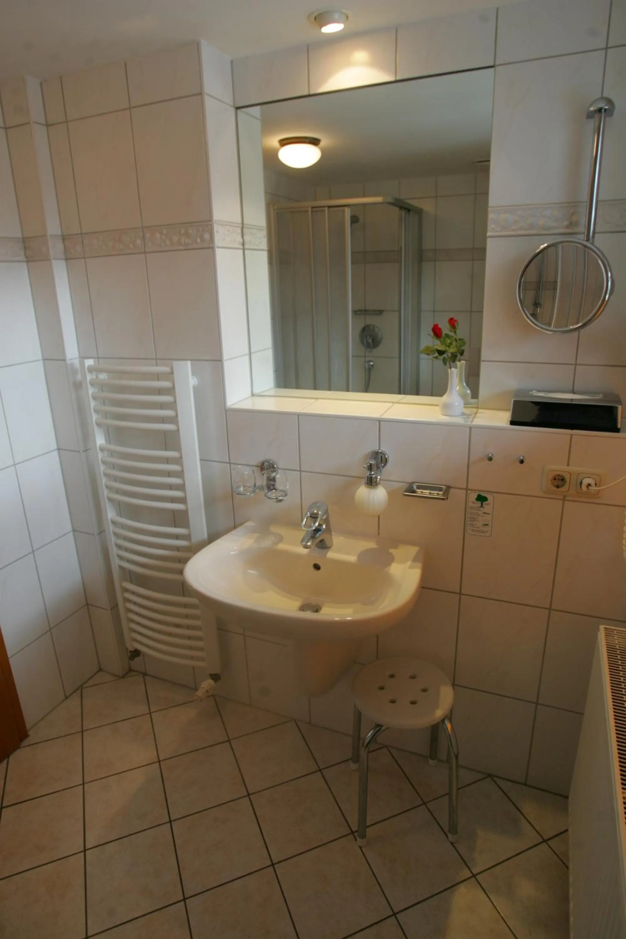 Shower in Der Fischländer Garni