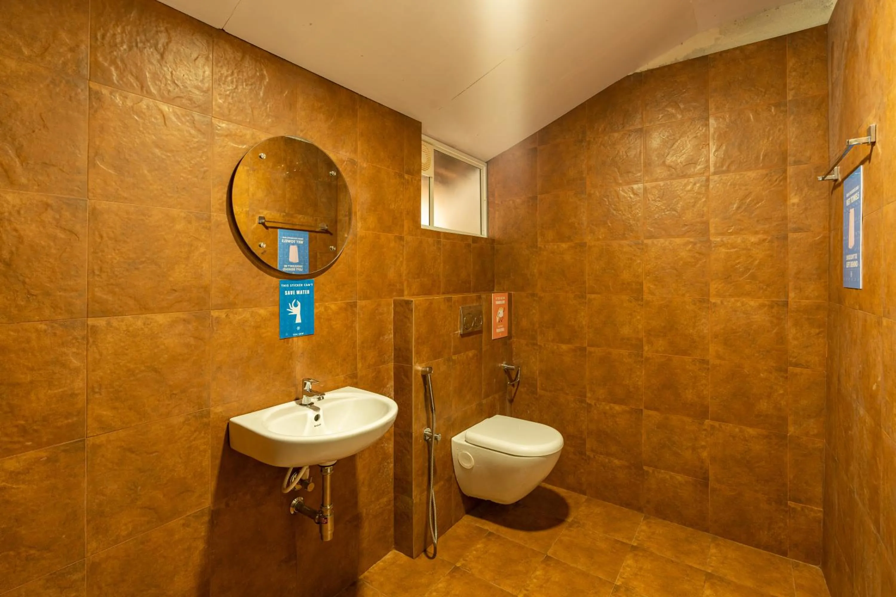 Shower in Zostel Plus Wayanad