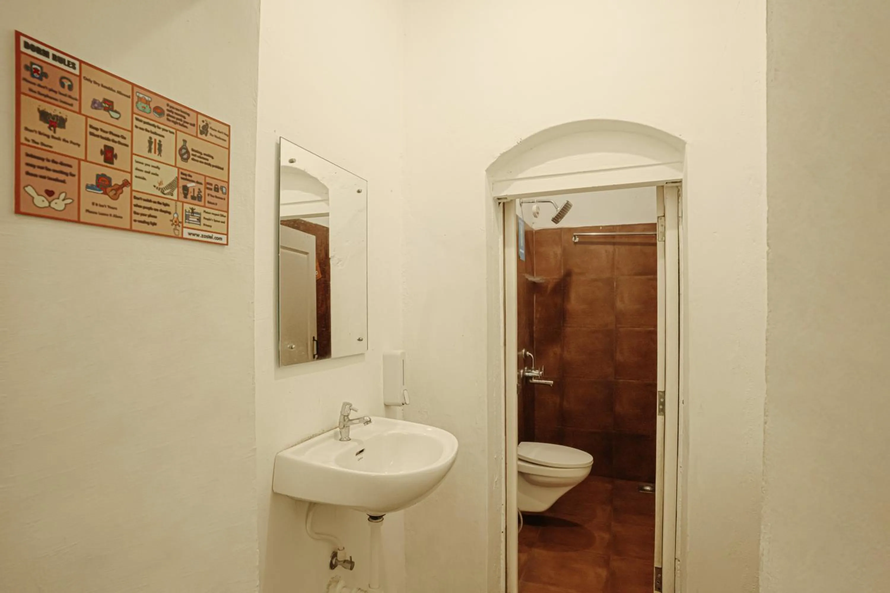 Toilet in Zostel Plus Wayanad