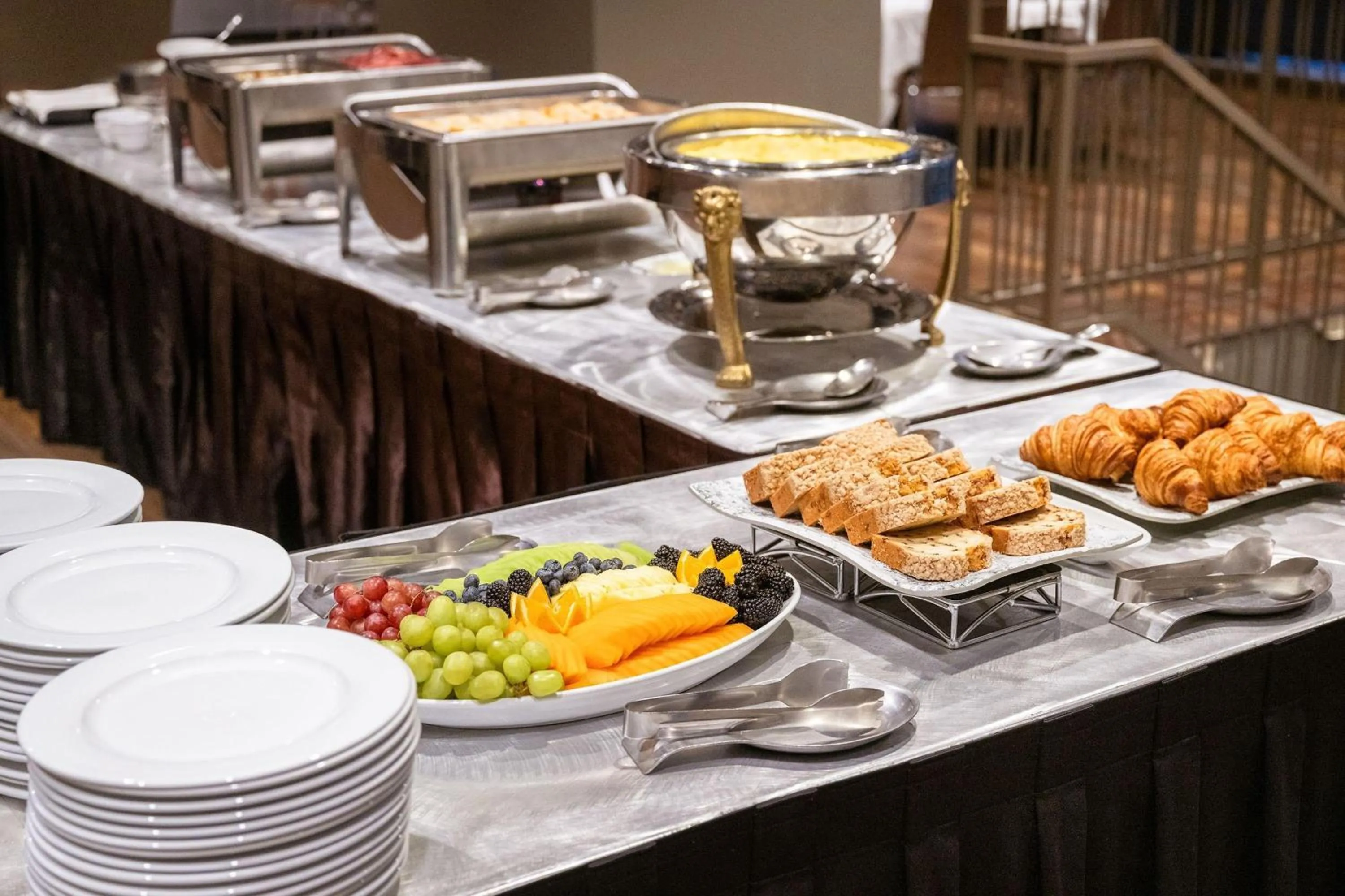 Restaurant/places to eat in Hyatt Regency Schaumburg Chicago