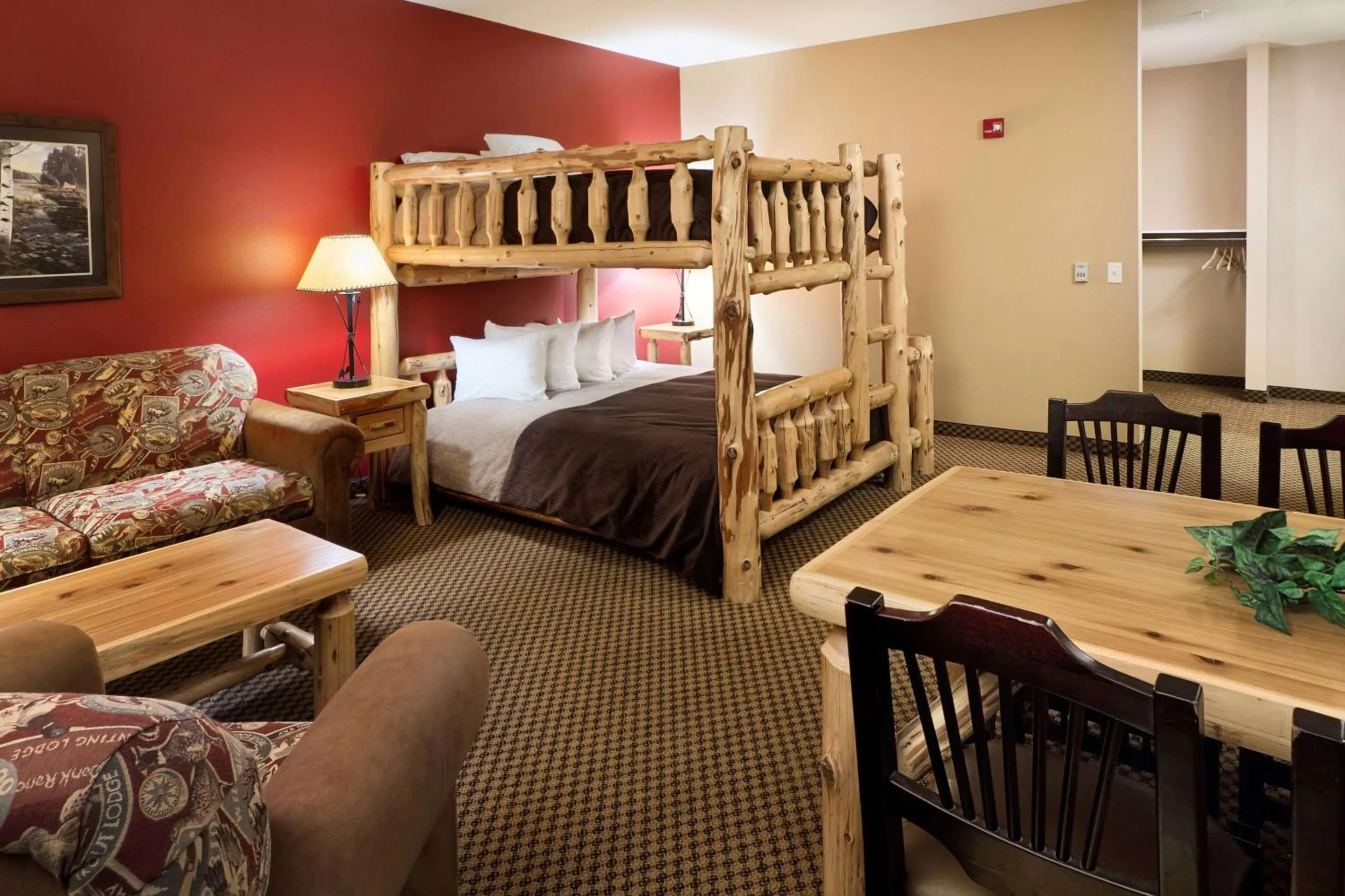 Photo of the whole room, Bed in The Lodge at Brainerd Lakes, Trademark Collection by Wyndham
