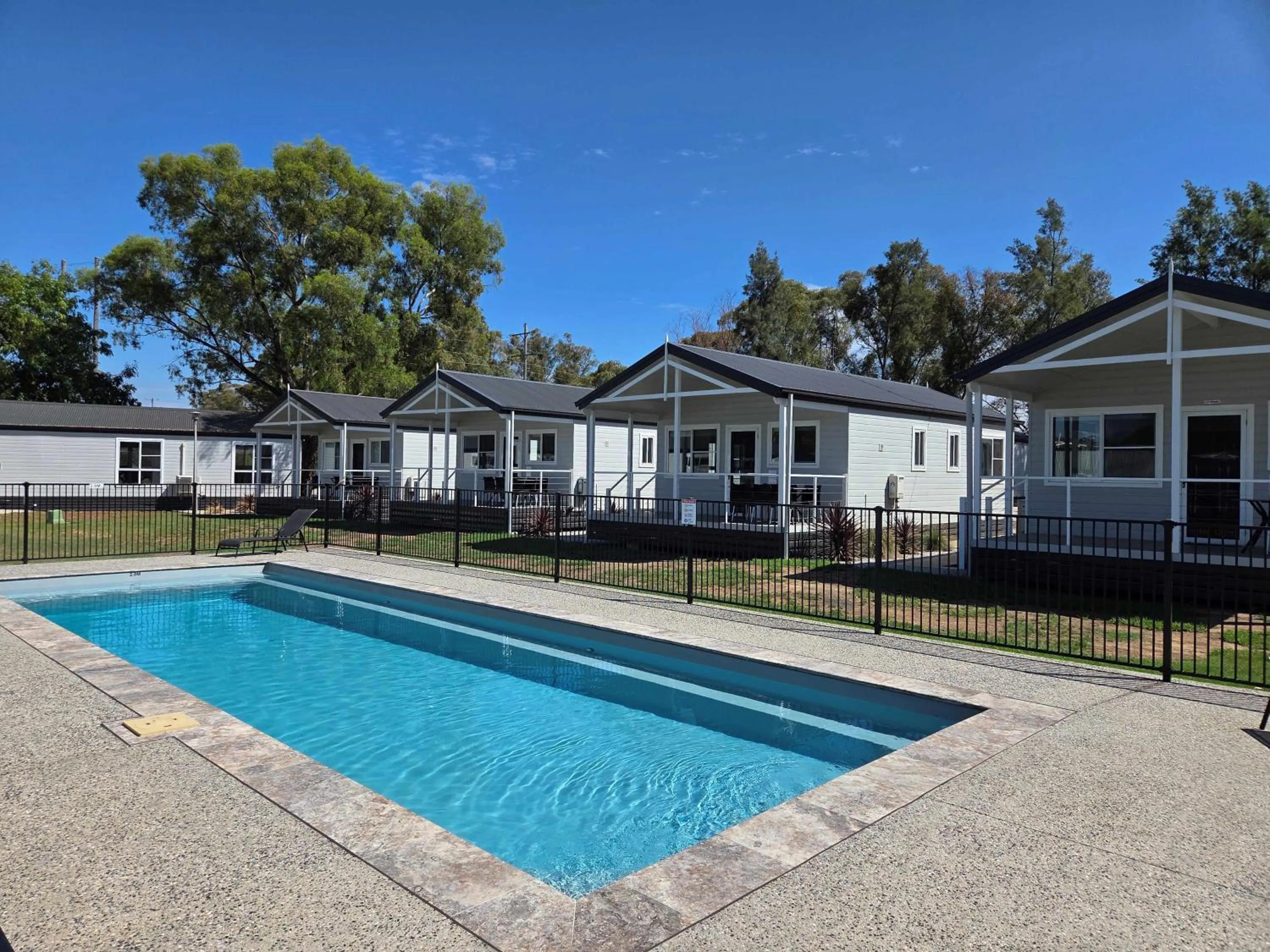 Pool view in Gulgong Tourist Park
