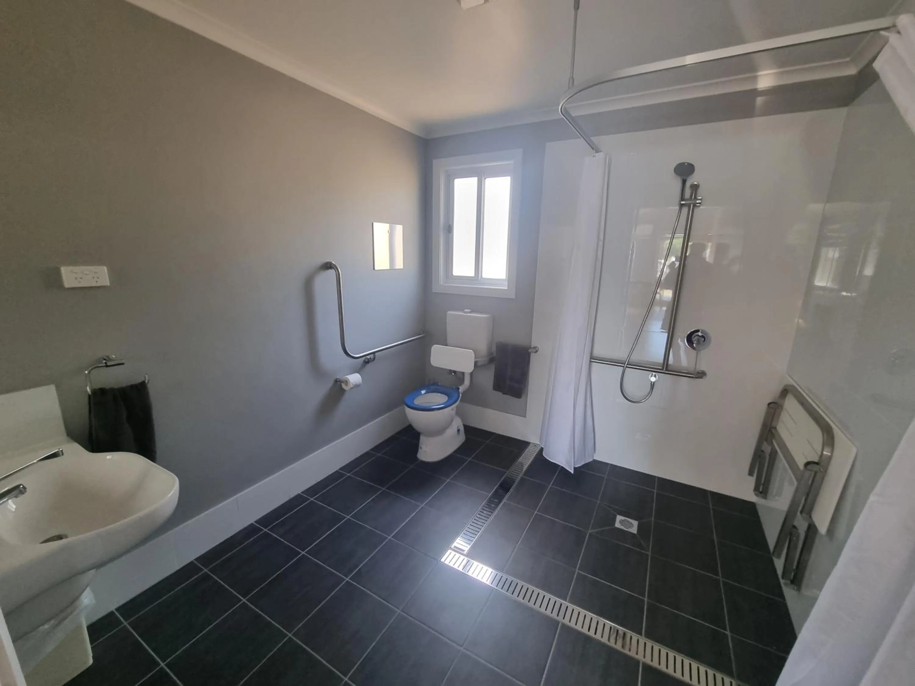 Bathroom in Gulgong Tourist Park