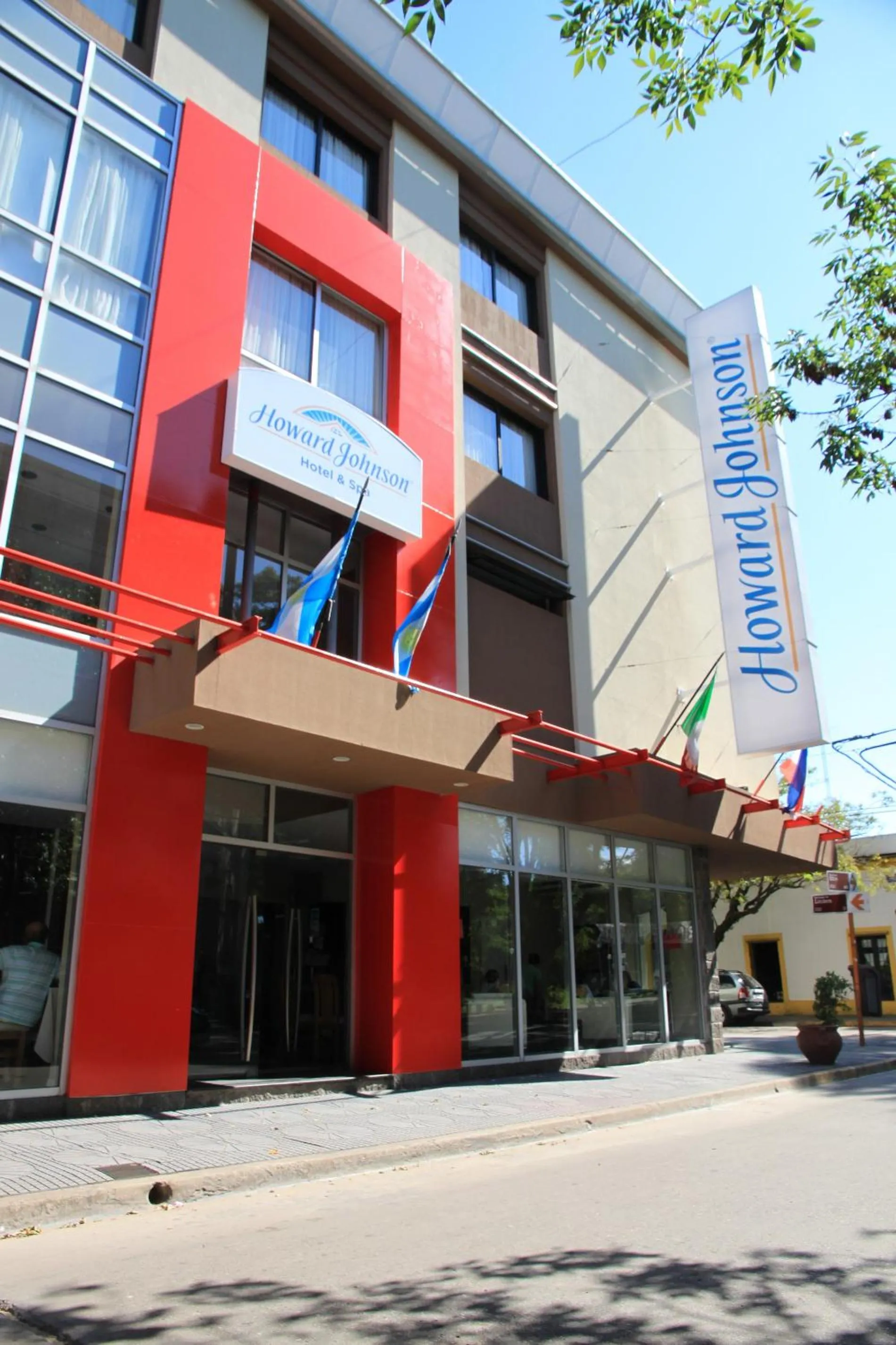 Facade/entrance in Howard Johnson by Wyndham San Pedro