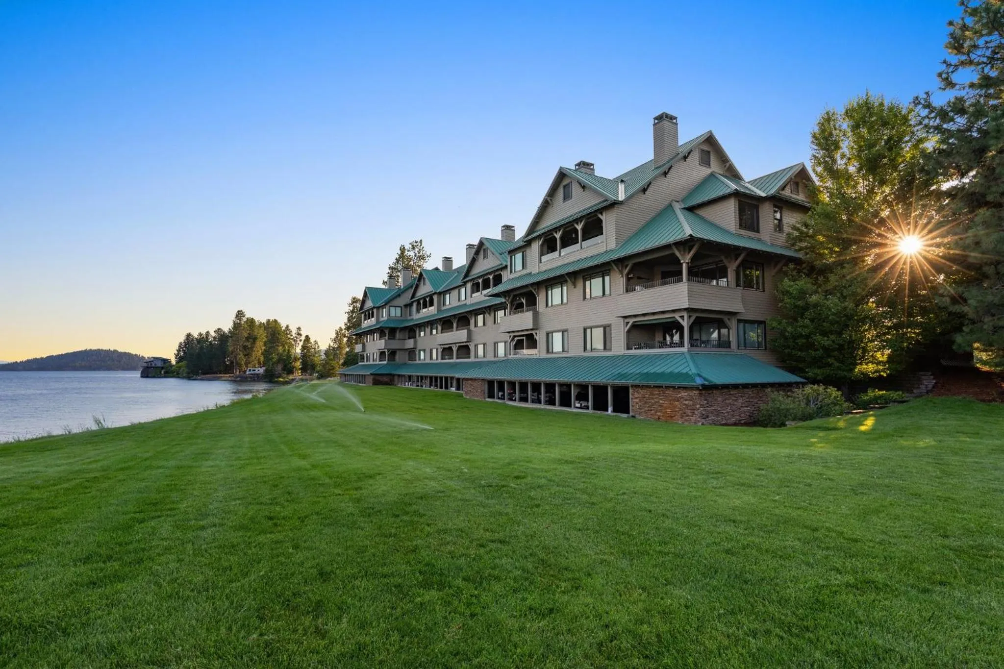 Property building in WorldMark Arrow Point