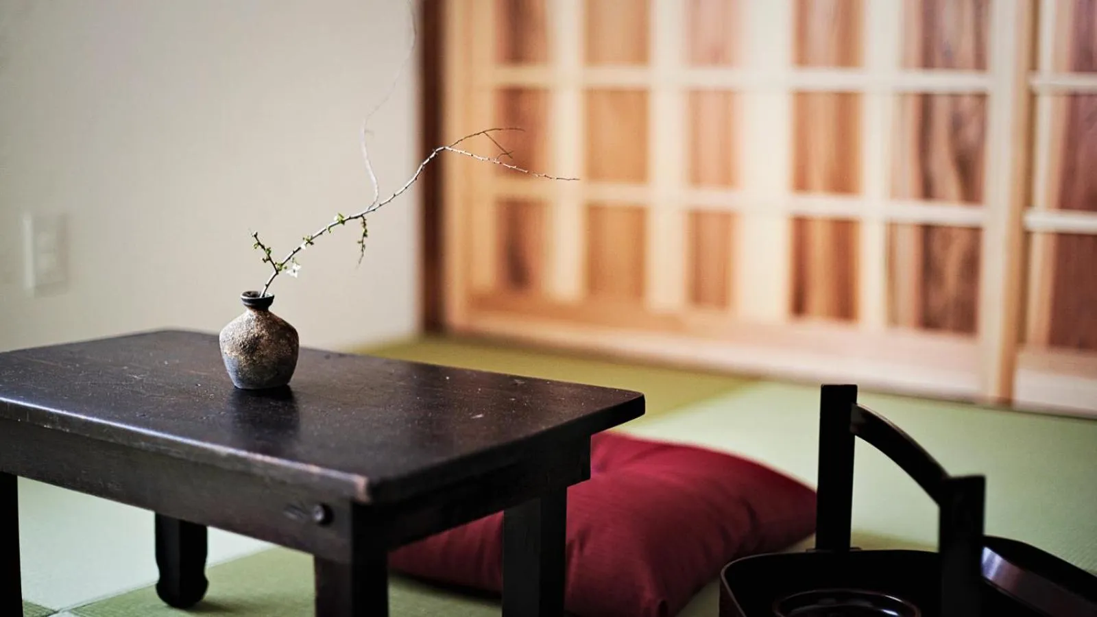 Decorative detail in Kokonoe Machiya