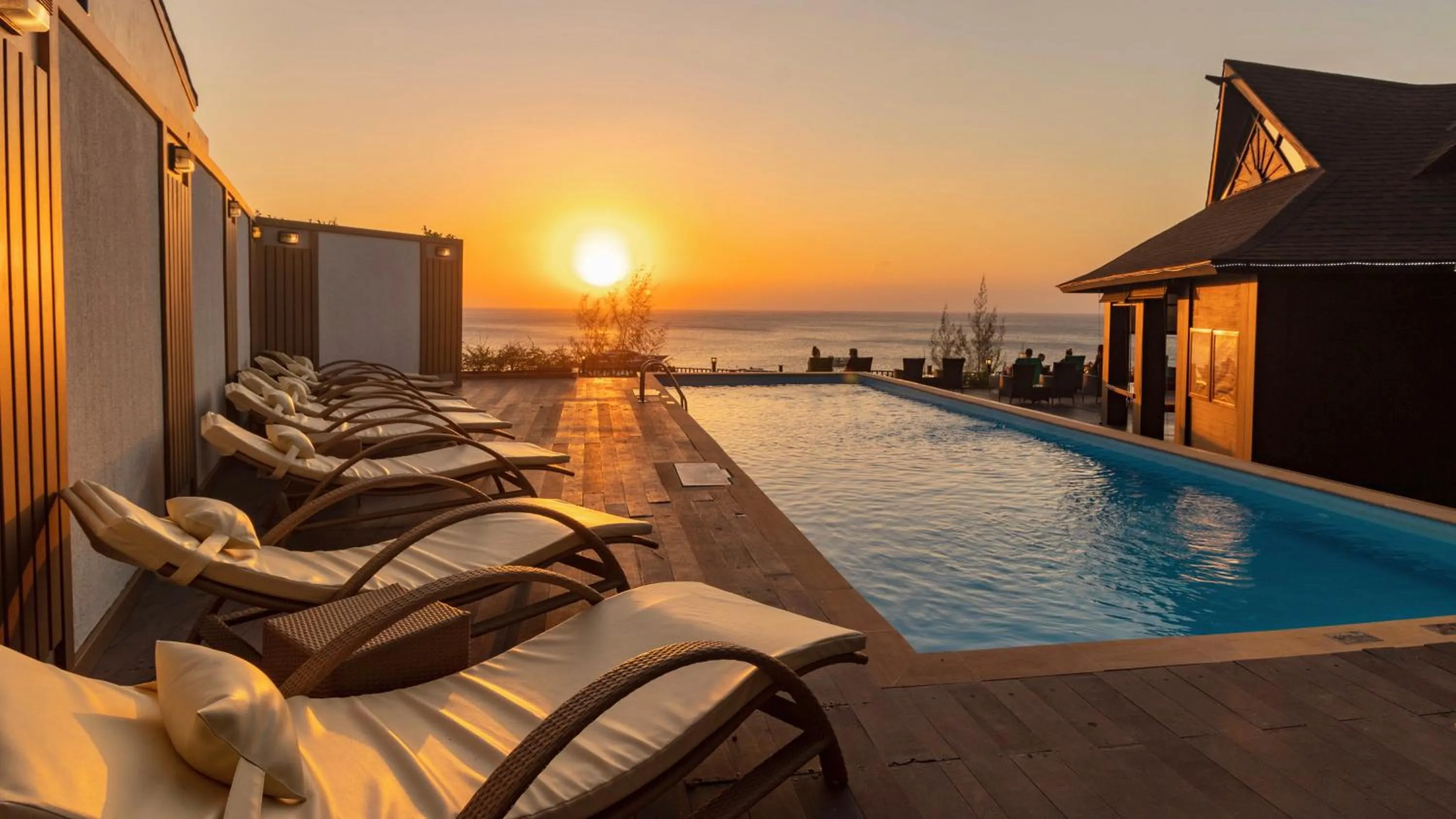 Day in Phi Phi Holiday Resort