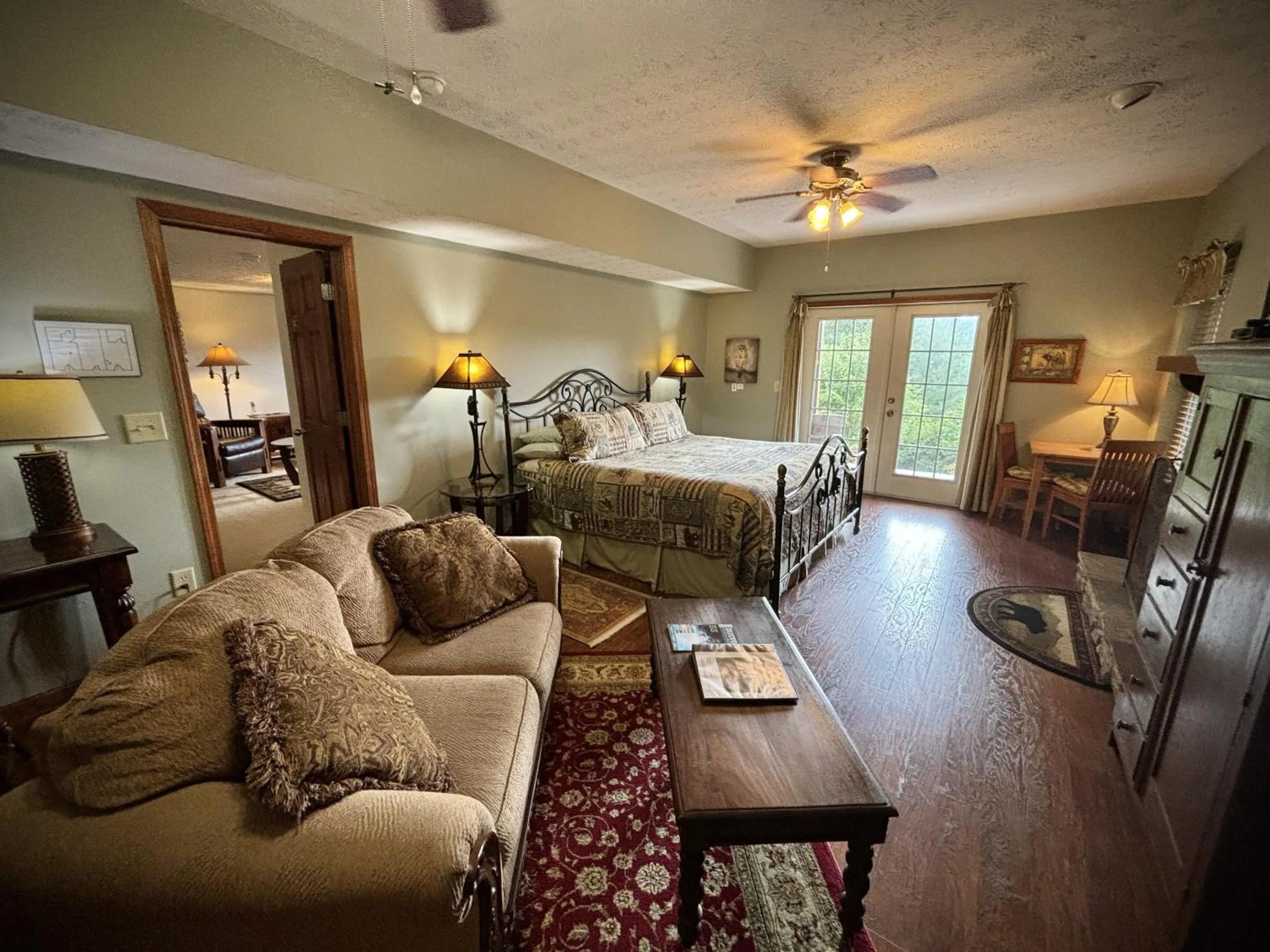 Bedroom, Bed in Long Mountain Lodge Bed & Breakfast