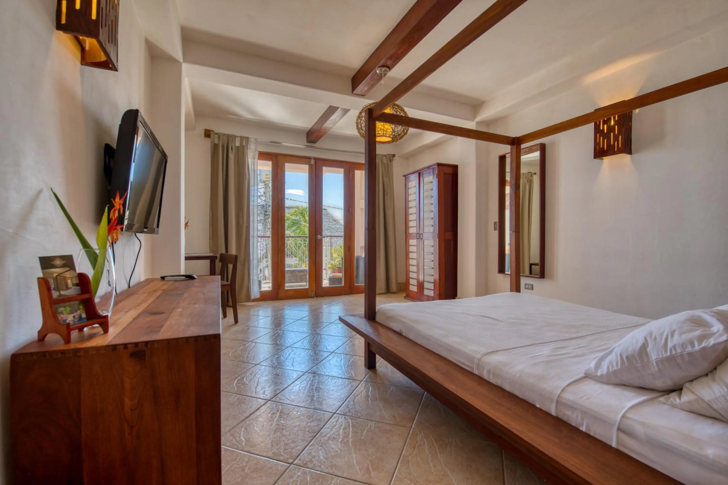 Photo of the whole room, Bed in Hotel Alcazar