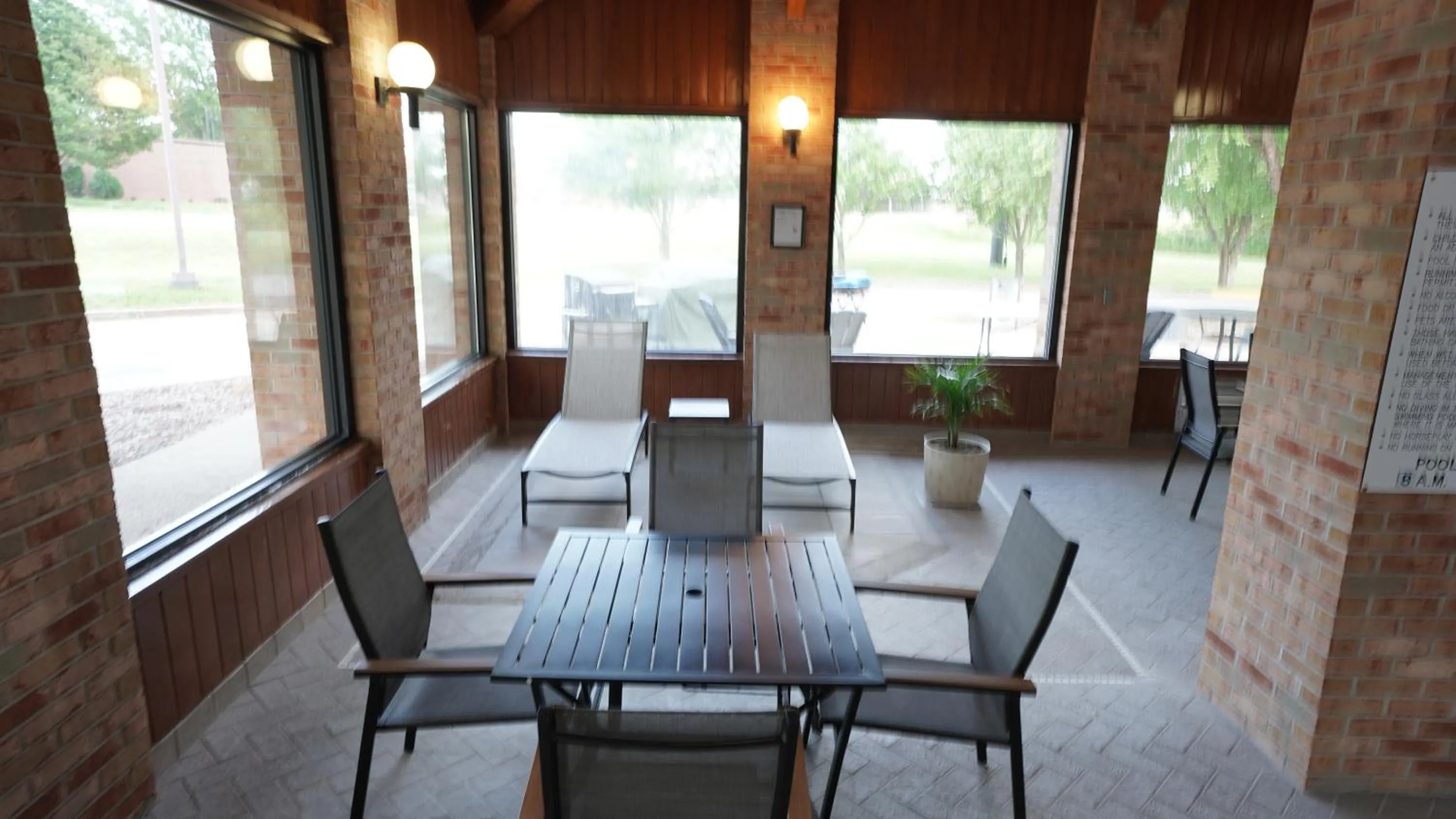 Quality Inn - Storm Lake