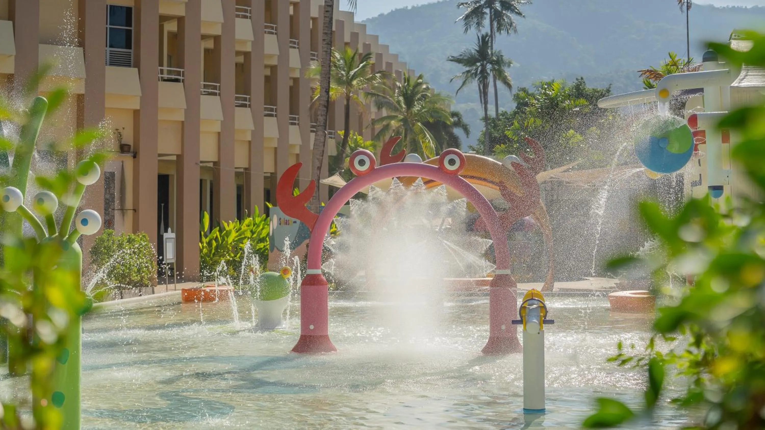 Area and facilities in Holiday Inn Resort Phuket by IHG