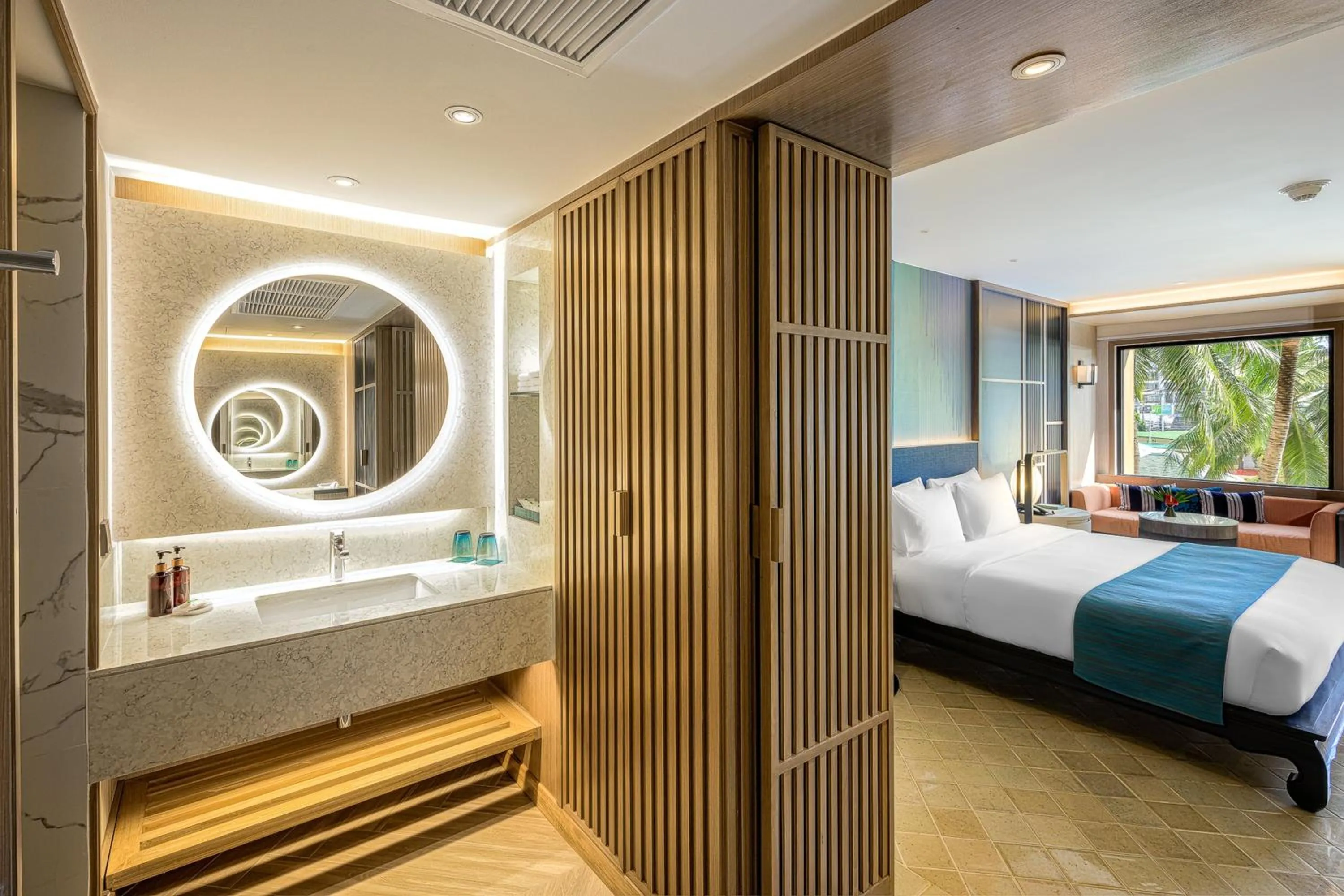 Photo of the whole room, Bed in Holiday Inn Resort Phuket by IHG