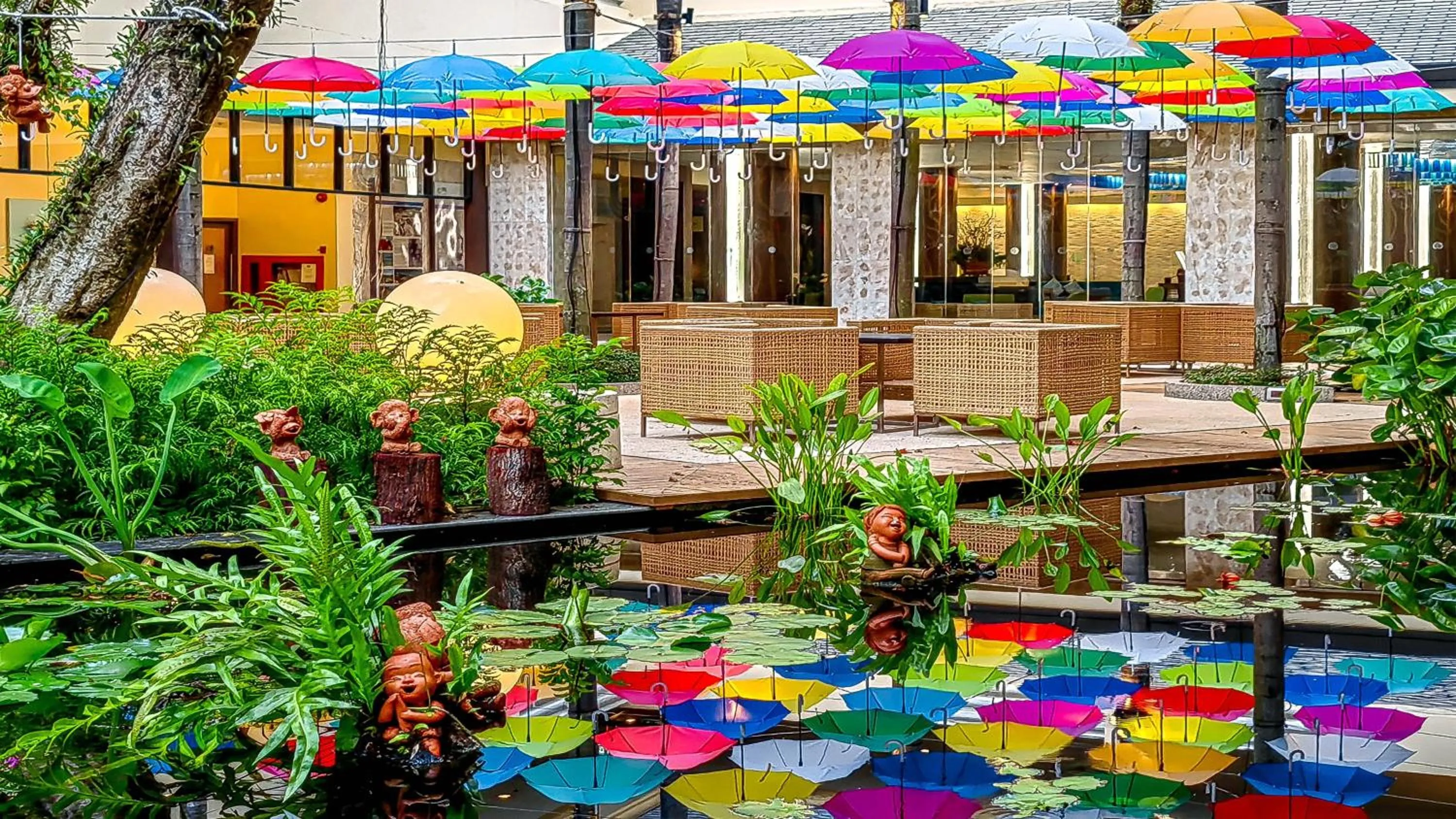 Lobby or reception in Holiday Inn Resort Phuket by IHG