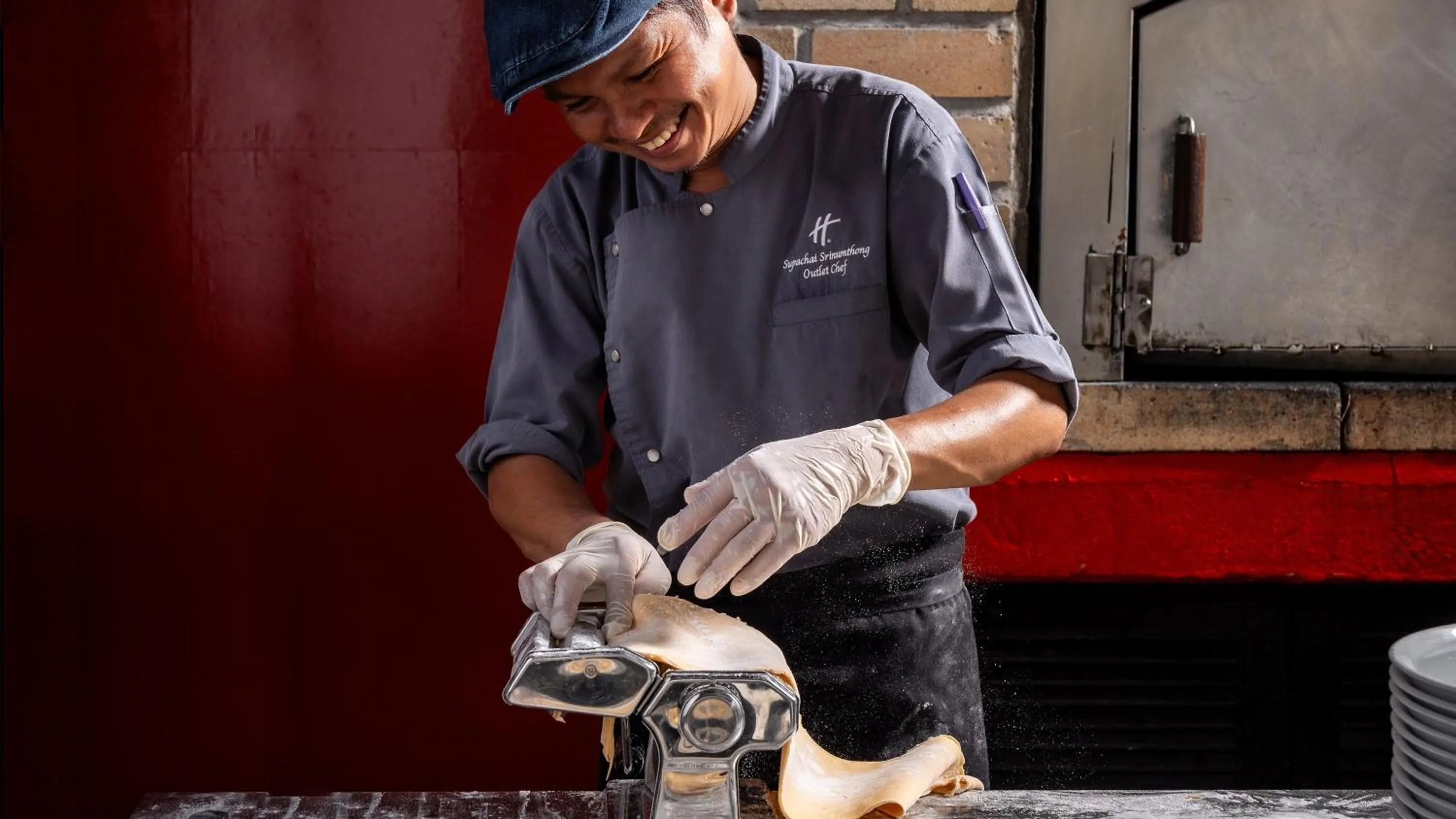 Restaurant/places to eat in Holiday Inn Resort Phuket by IHG