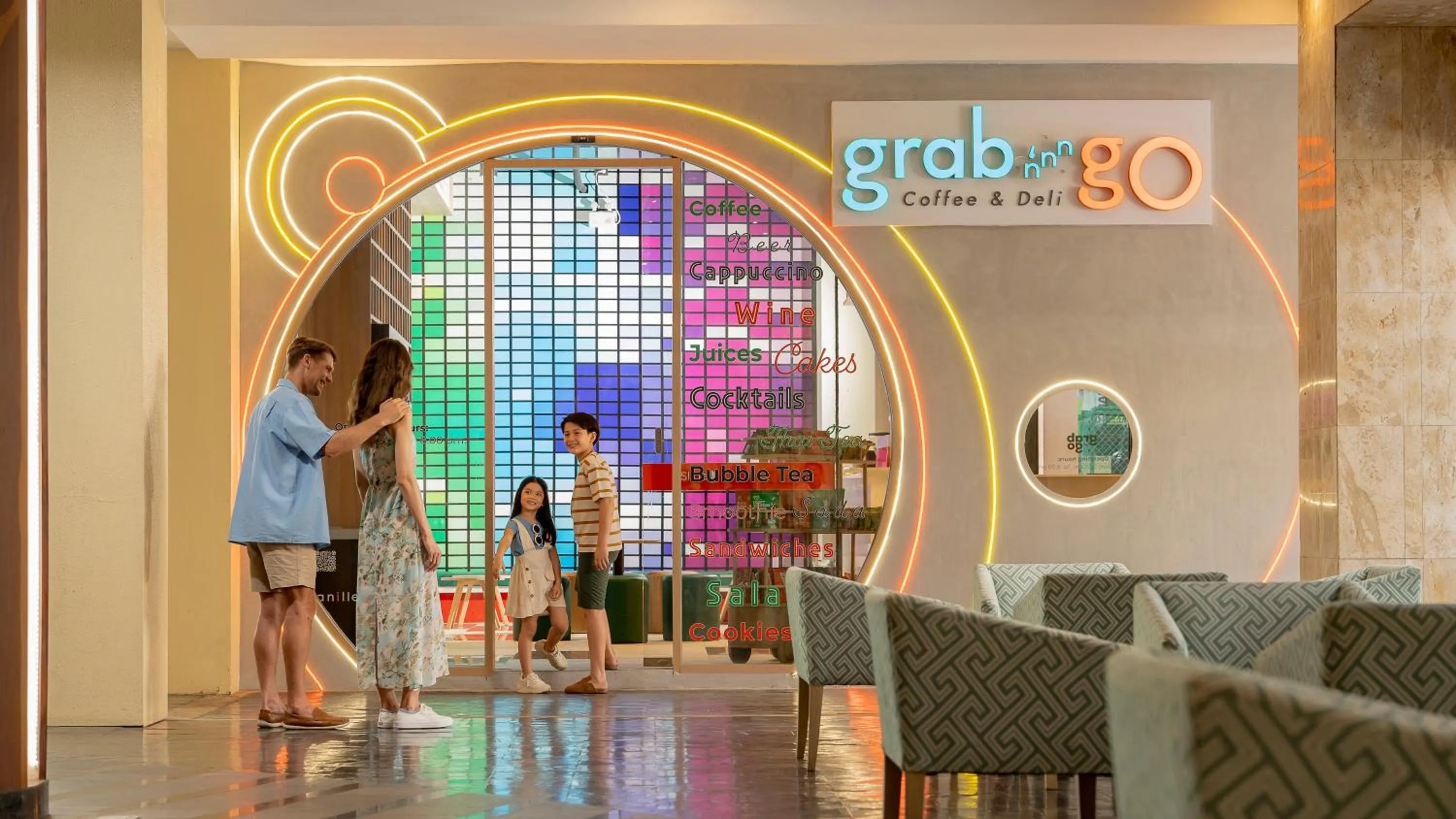 Restaurant/places to eat in Holiday Inn Resort Phuket by IHG