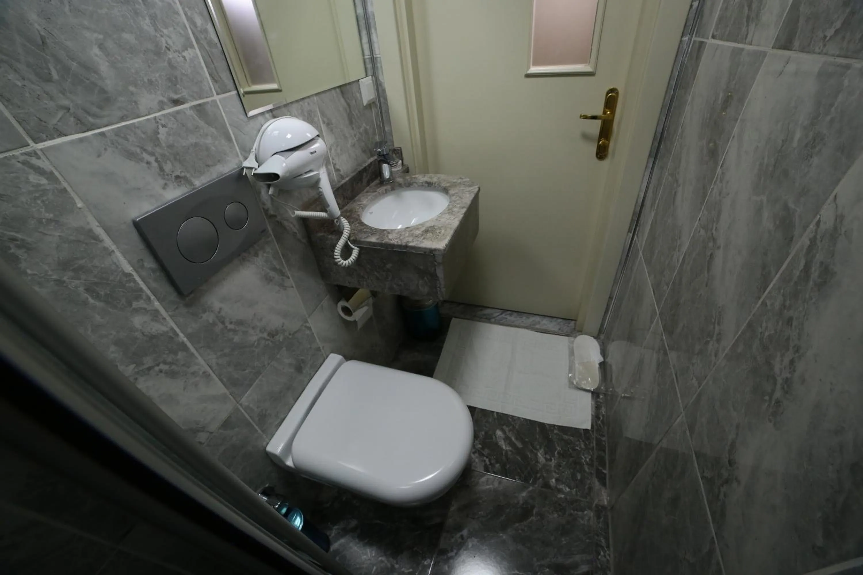 Bathroom in taksim diamond hotel