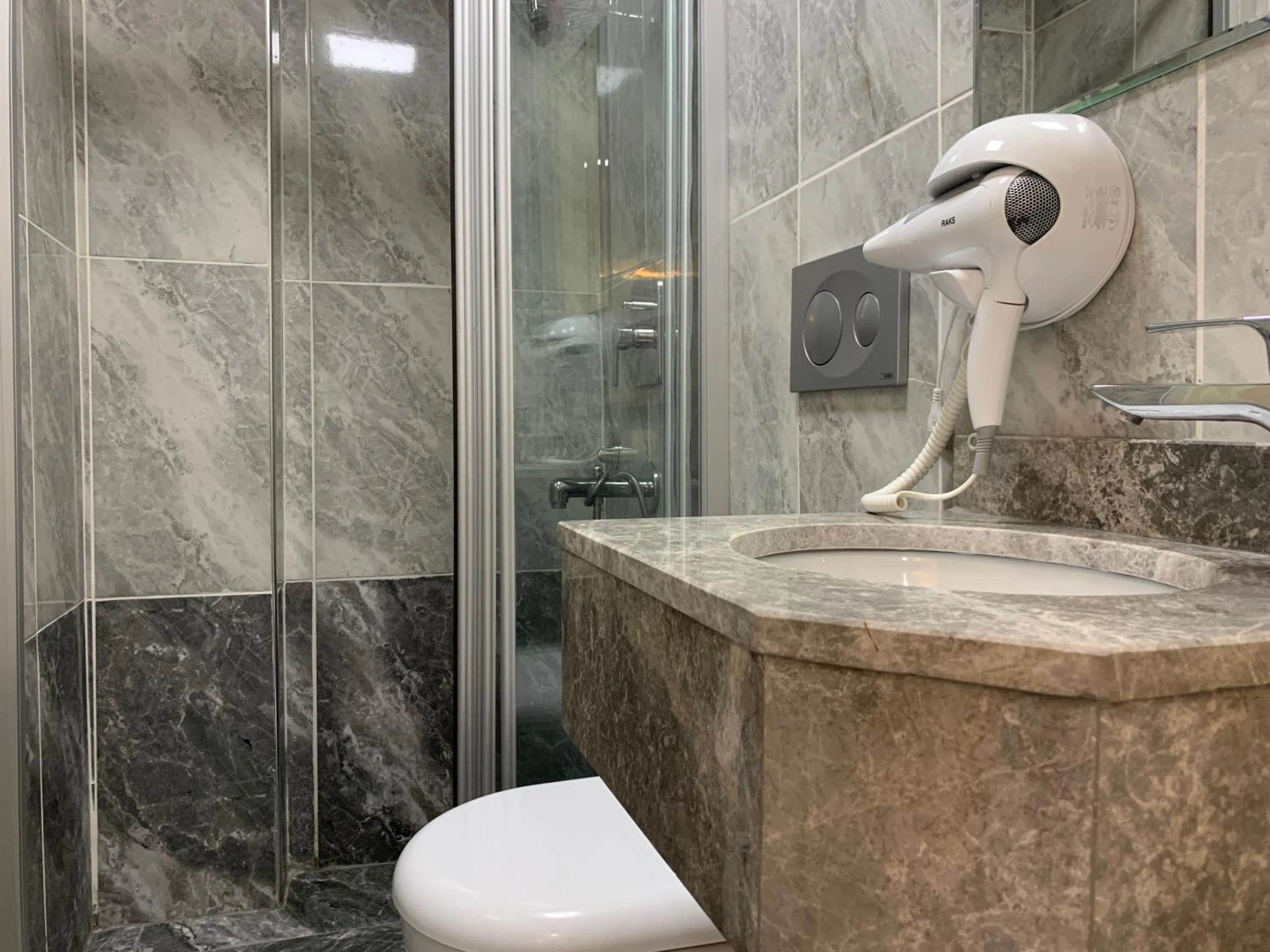 Shower in taksim diamond hotel