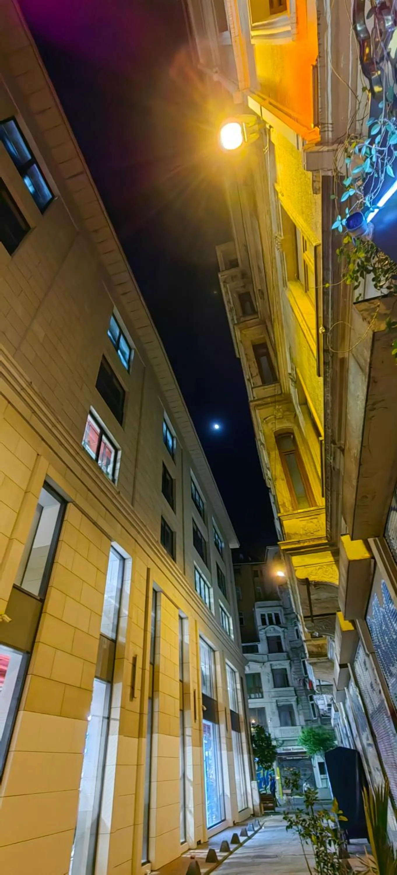 Property building in taksim diamond hotel