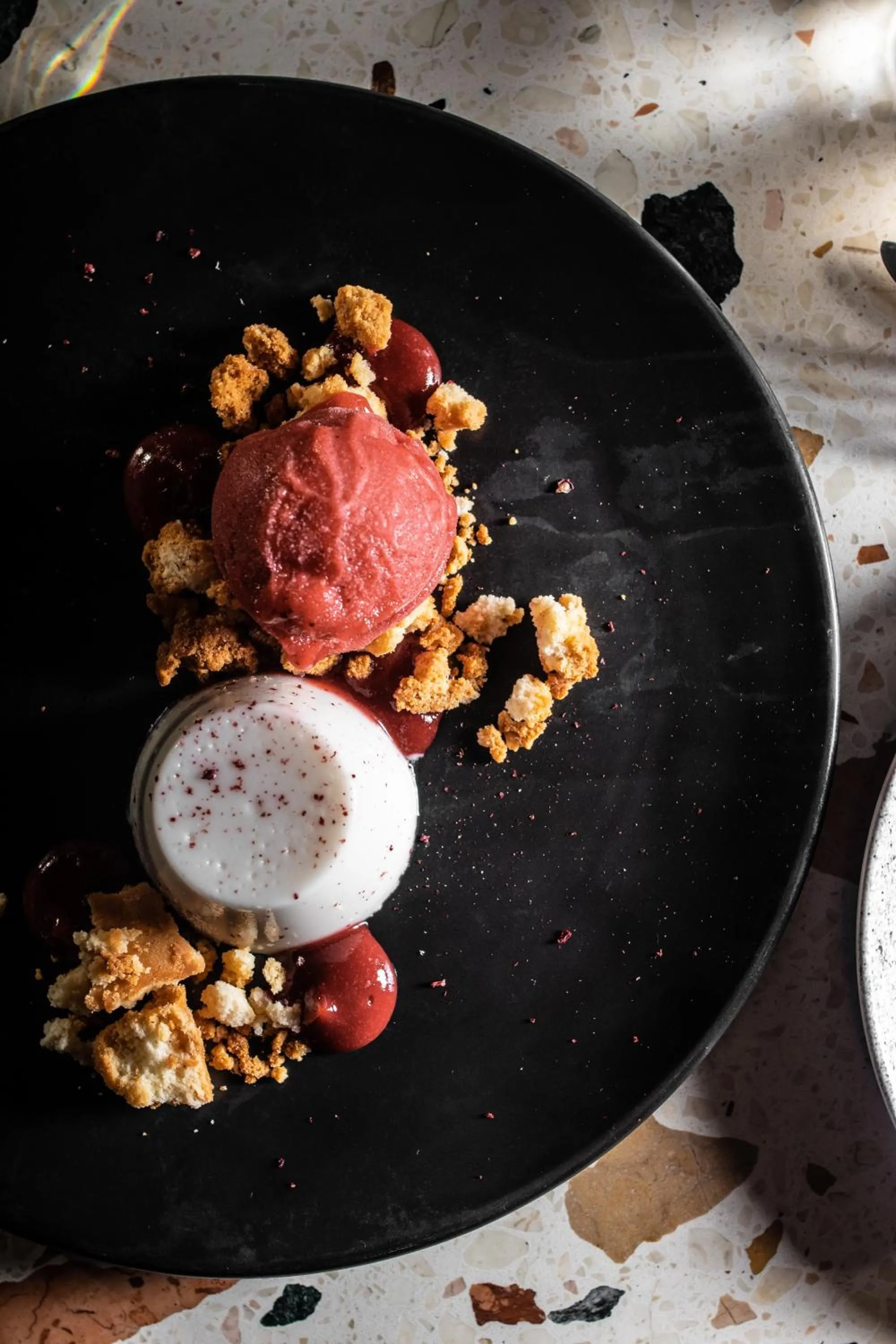 Food and drinks in Ovolo Canberra, a Wyndham Hotel