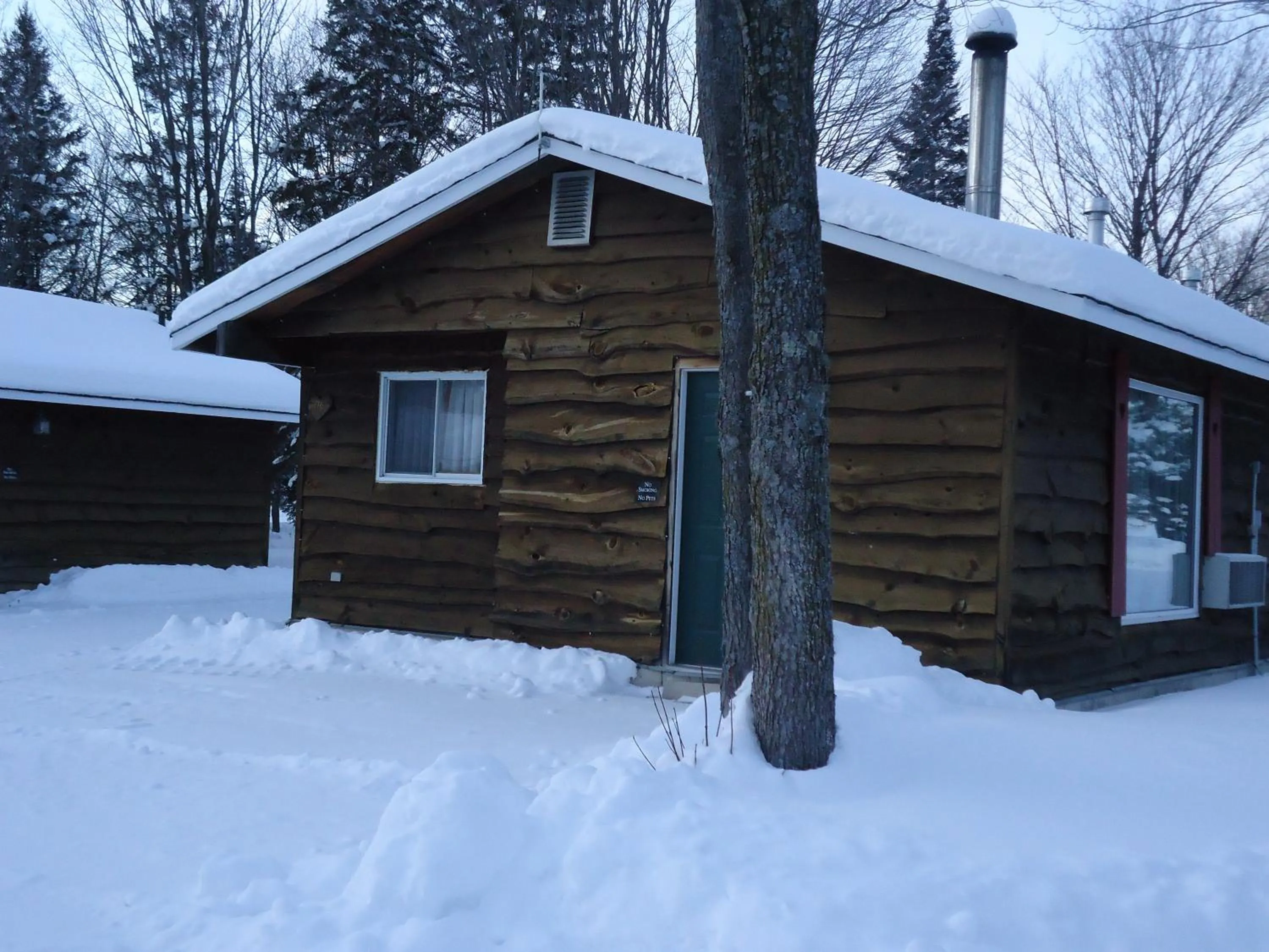 Area and facilities in Glenview Cottages