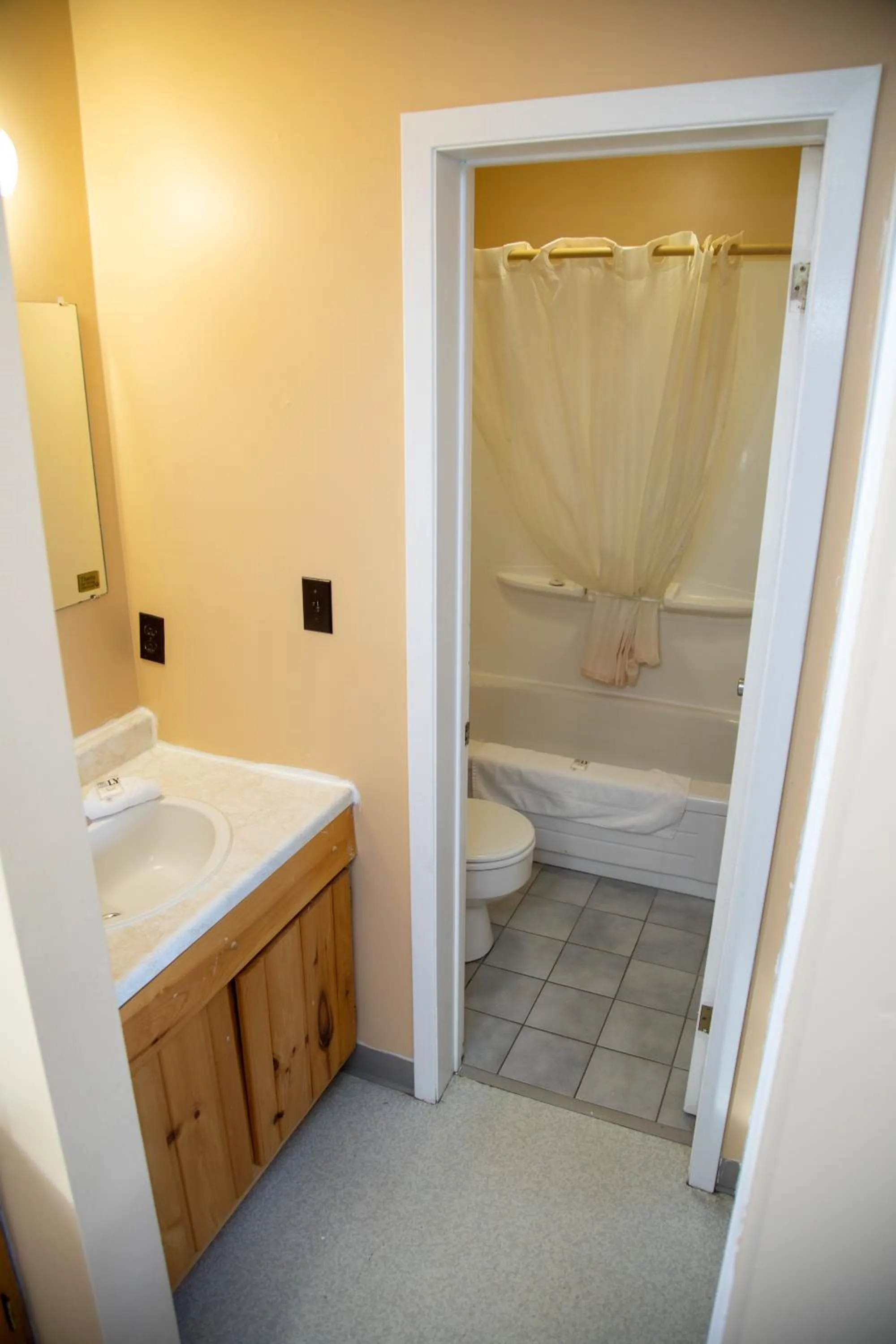 Bathroom in Glenview Cottages