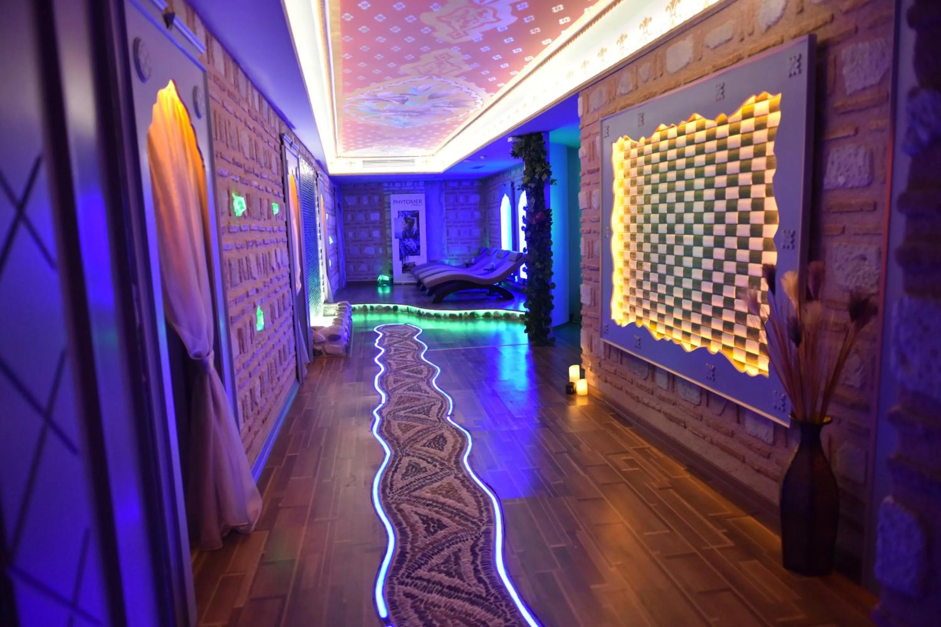 Massage in Seven Hills Palace & Spa